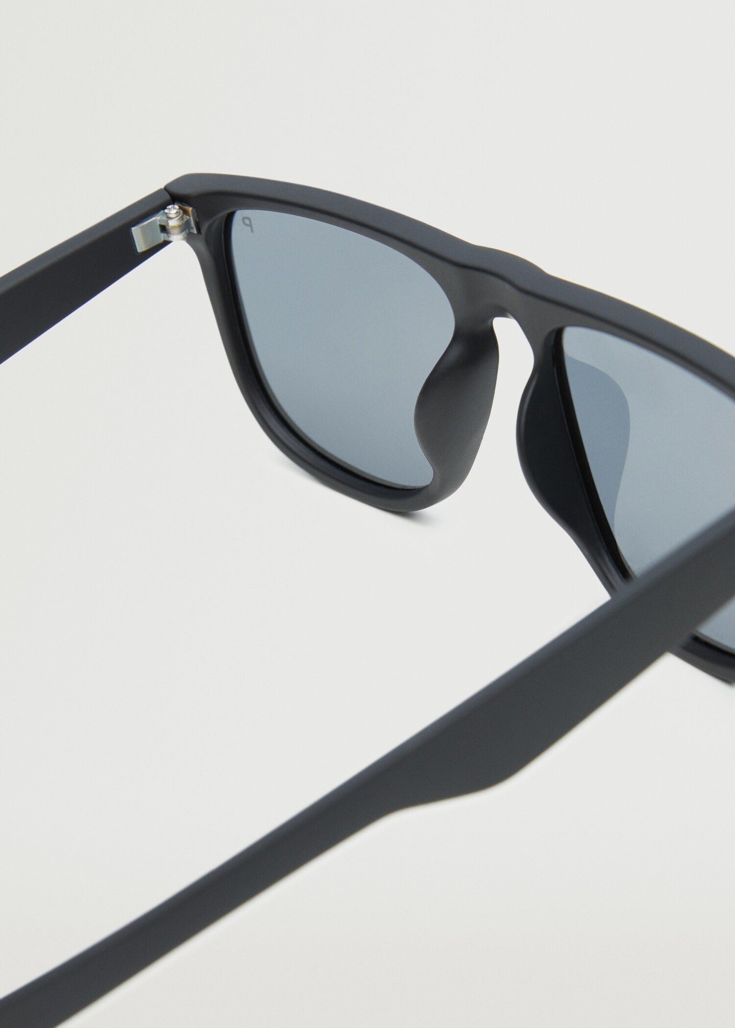 Polarised sunglasses - Details of the article 2