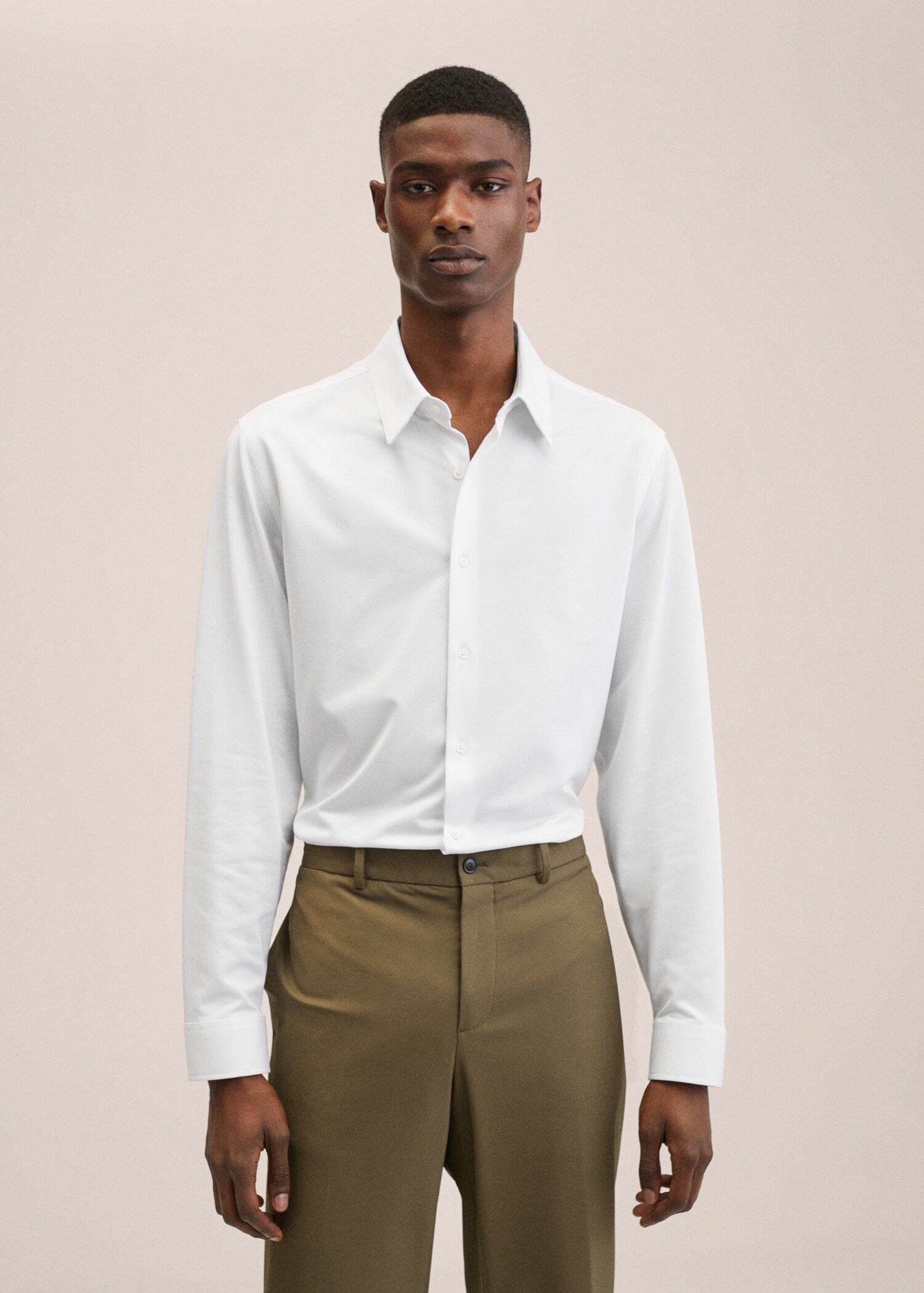 Camisa traje slim fit algodón stretch - Plano medio