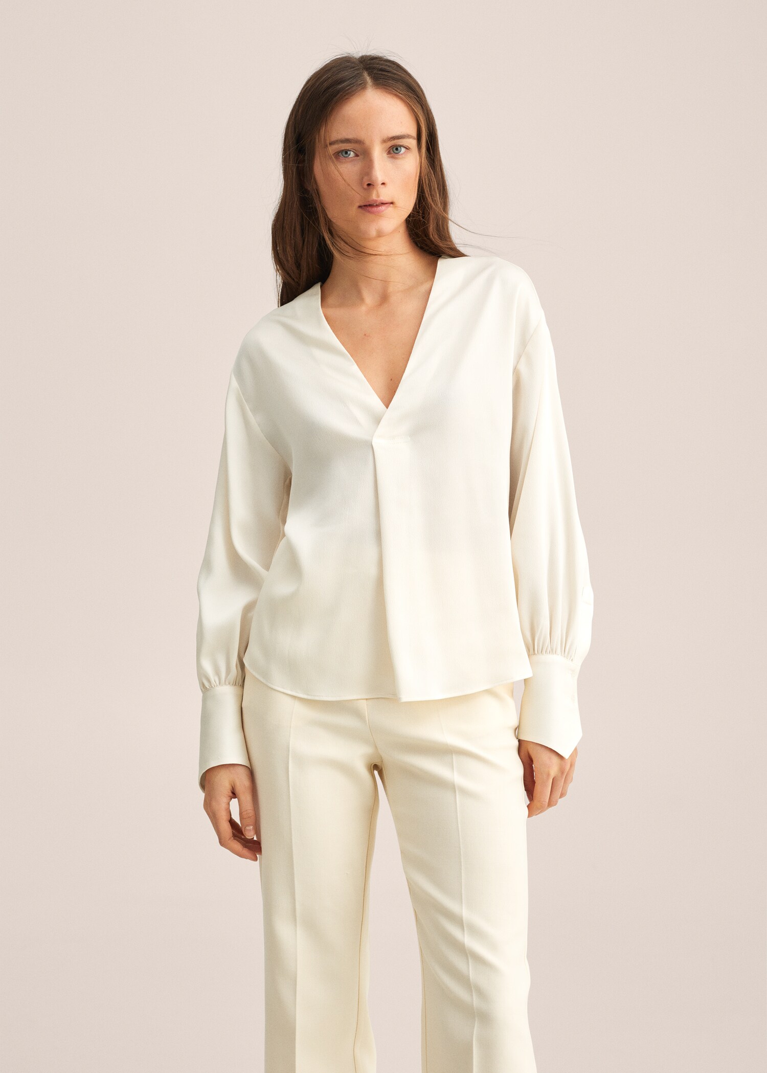 Satin finish flowy blouse - Medium plane