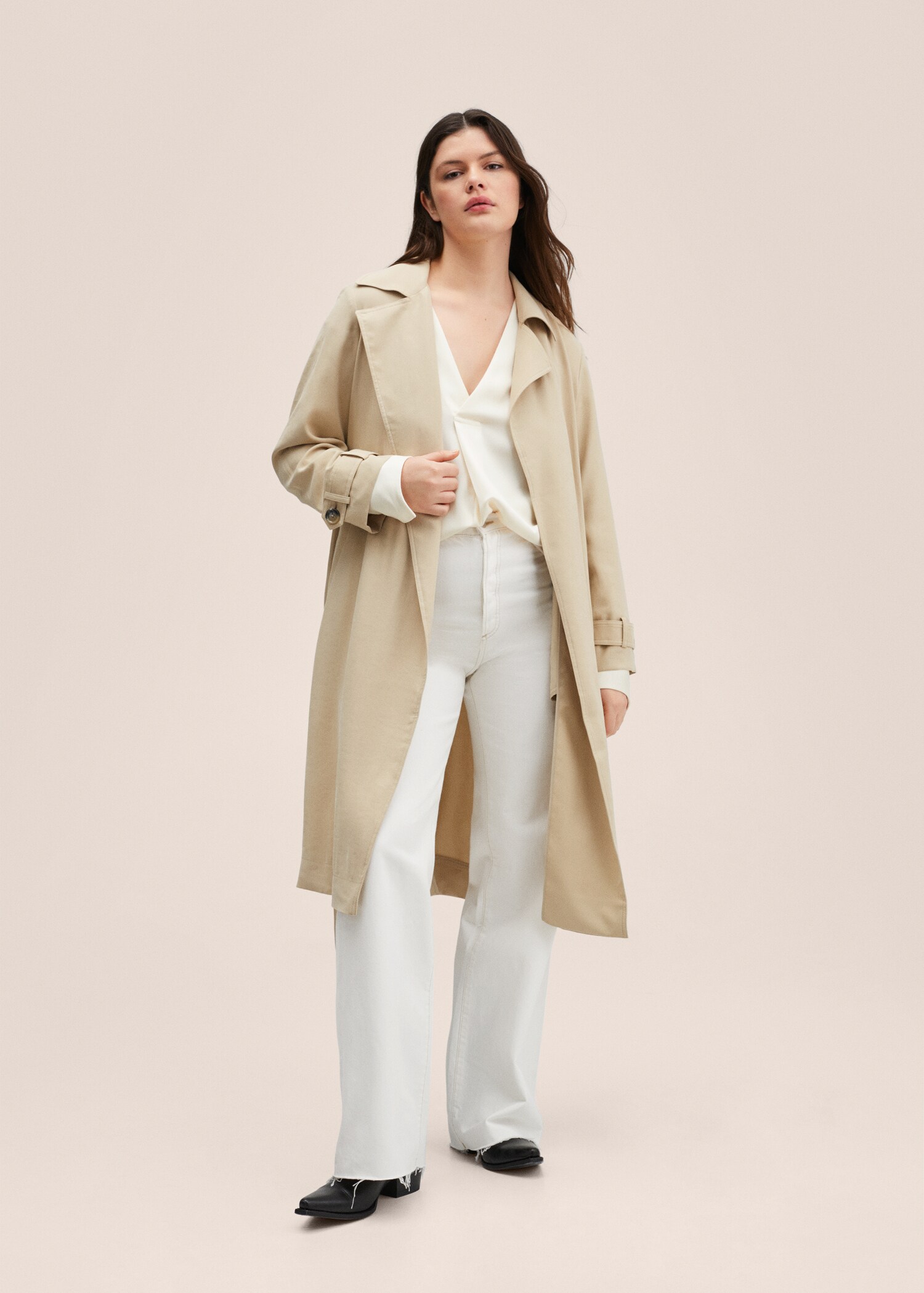 Satin finish flowy blouse - Details of the article 3