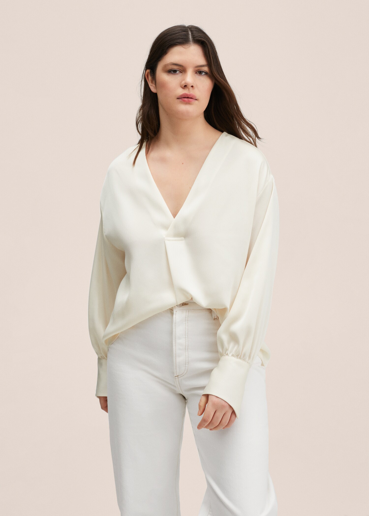 Satin finish flowy blouse - Details of the article 4