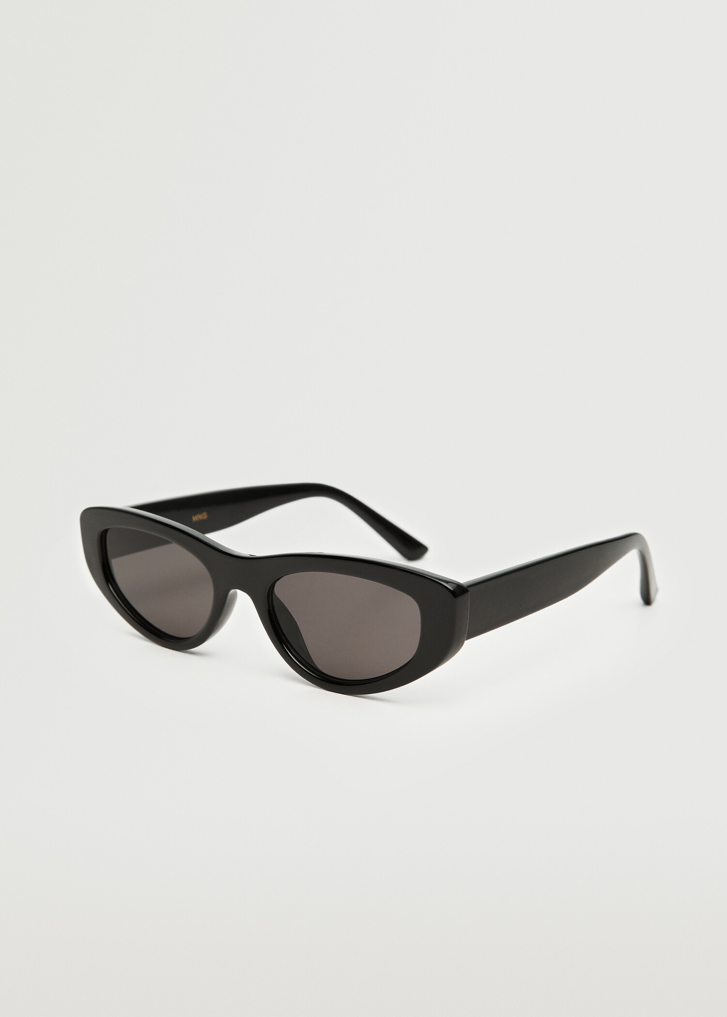 Gafas de sol montura de pasta - Plano medio