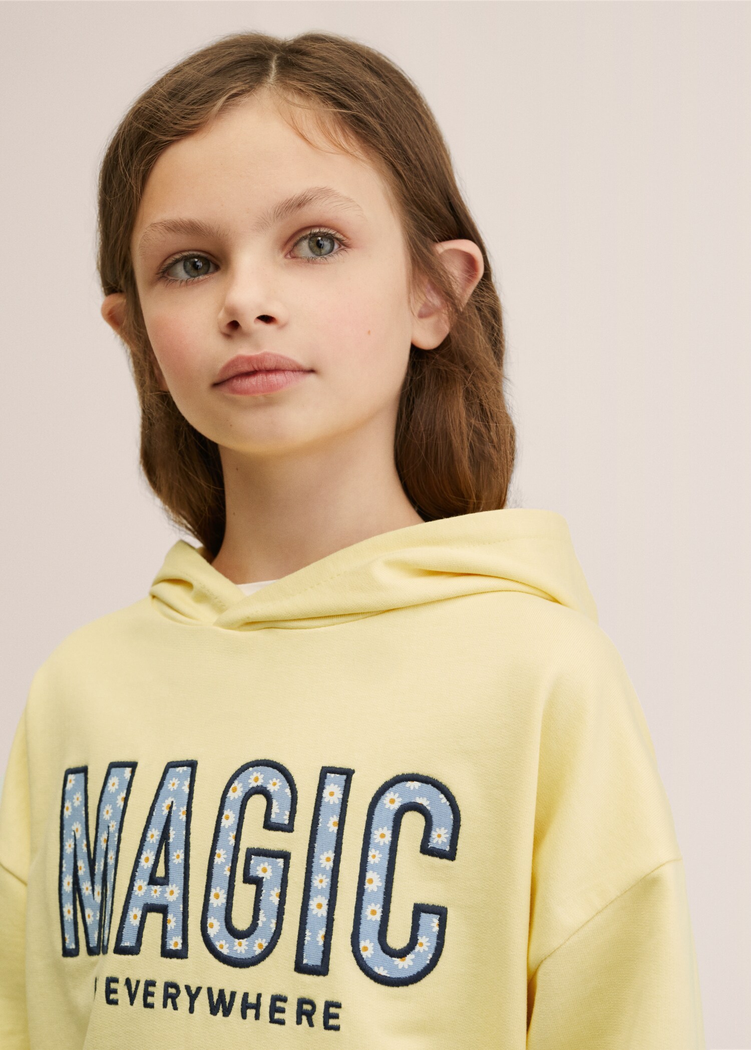 Mikina oversize s nápisem - Náhled ve středové rovině