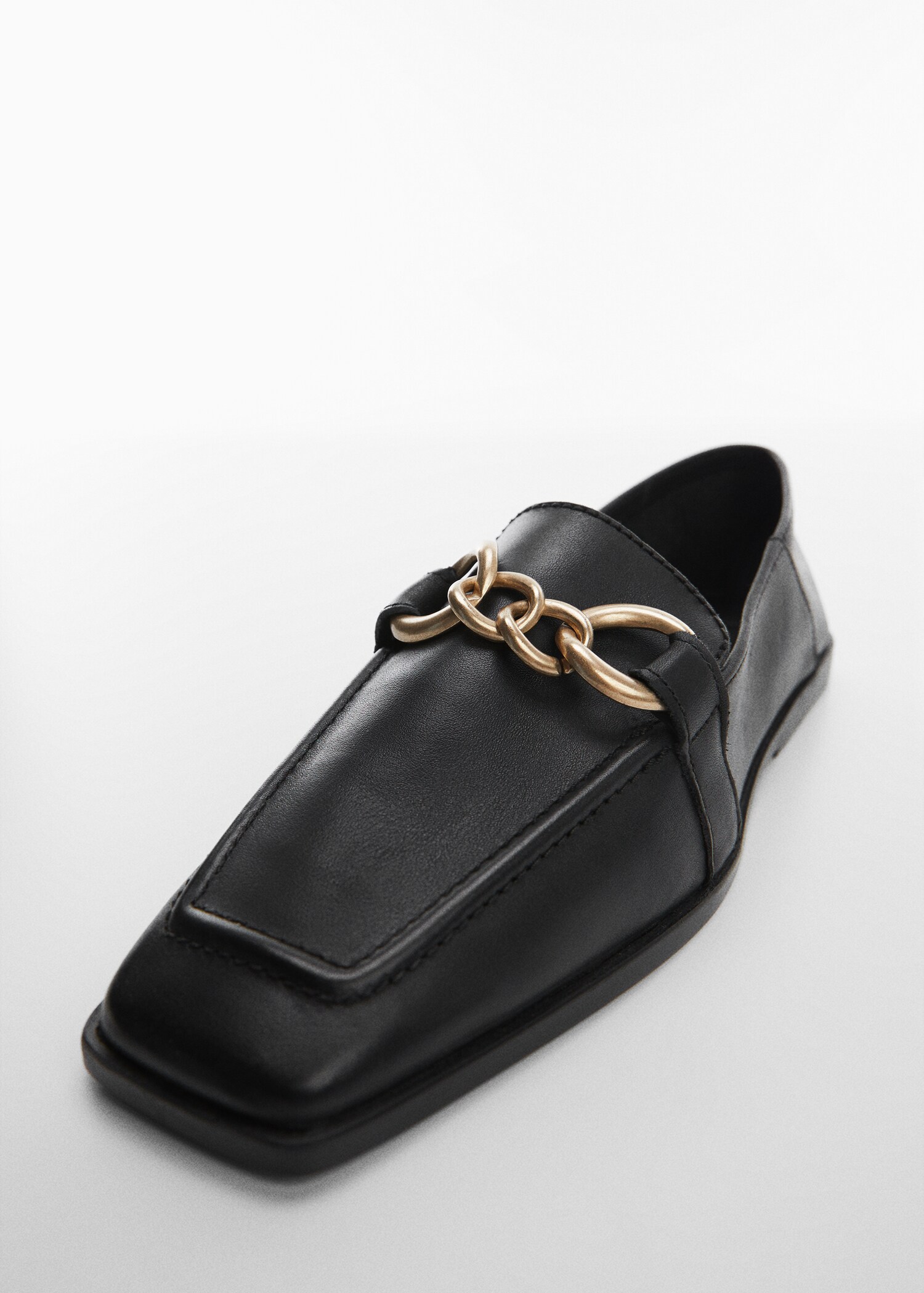 Buckle leather moccasins - Details of the article 2
