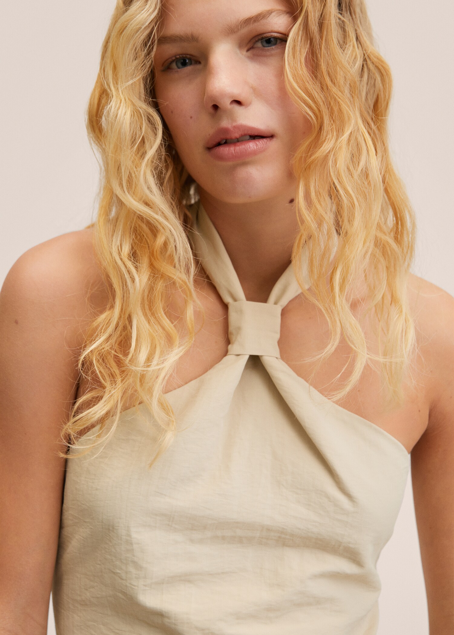 Vestido cuello halter - Detalle del artículo 1