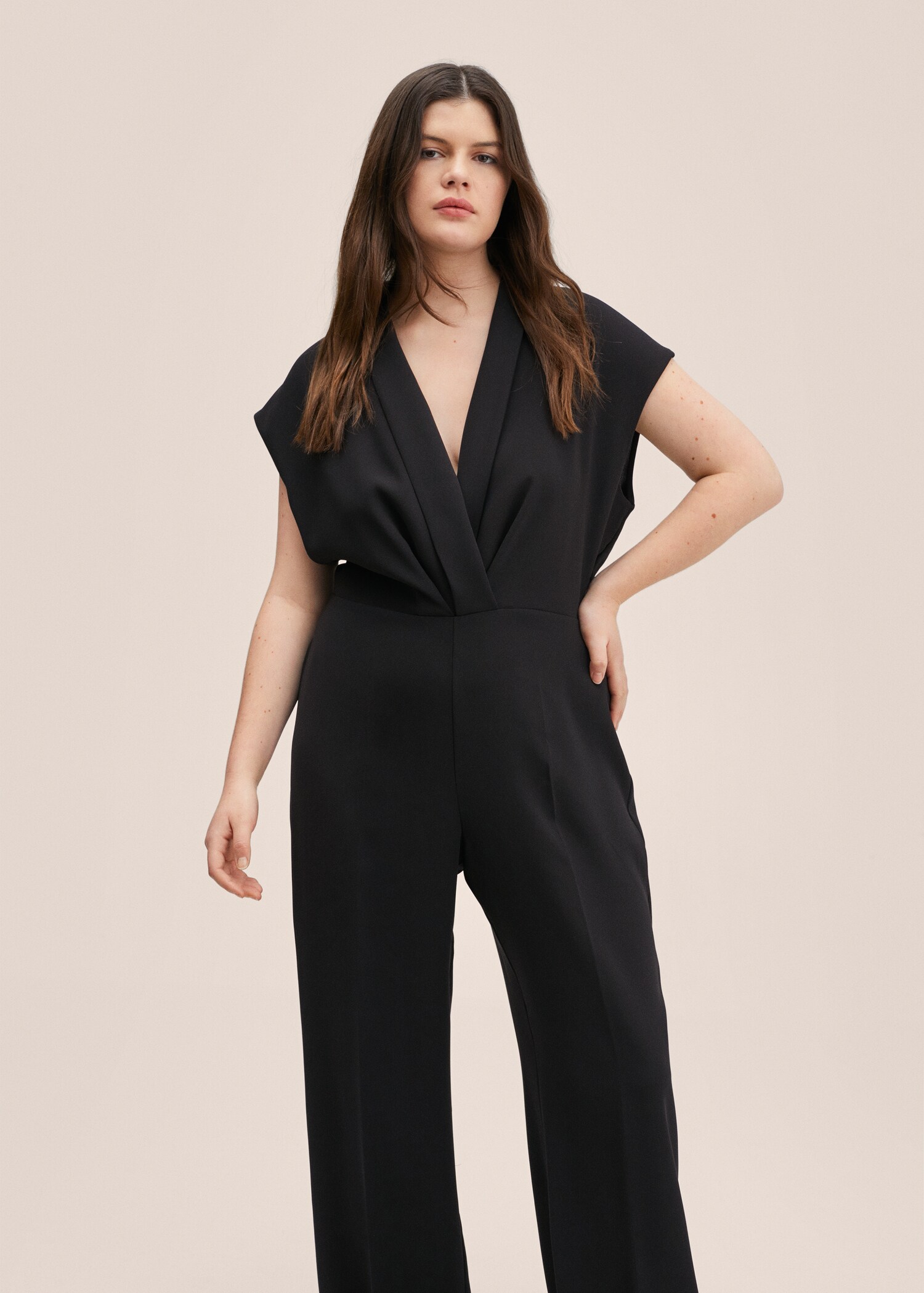 Wrap neckline jumpsuit - Details of the article 3