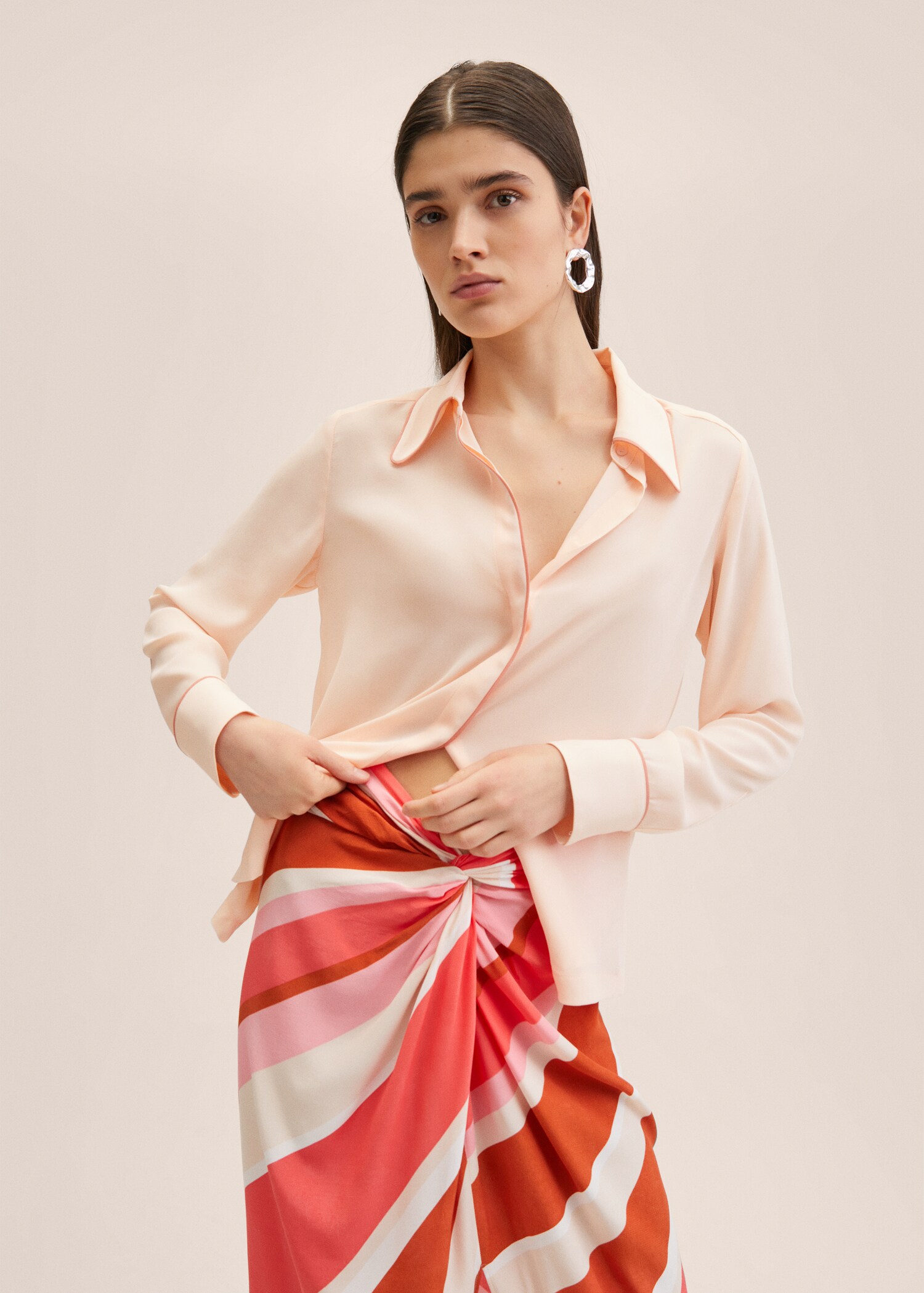Contrast trim shirt - Details of the article 1