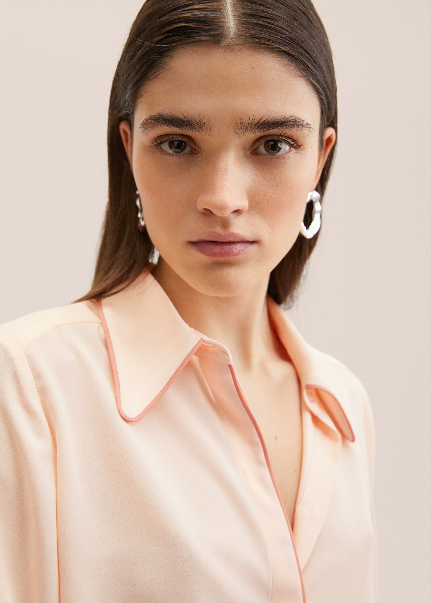 Contrast trim shirt - Details of the article 2