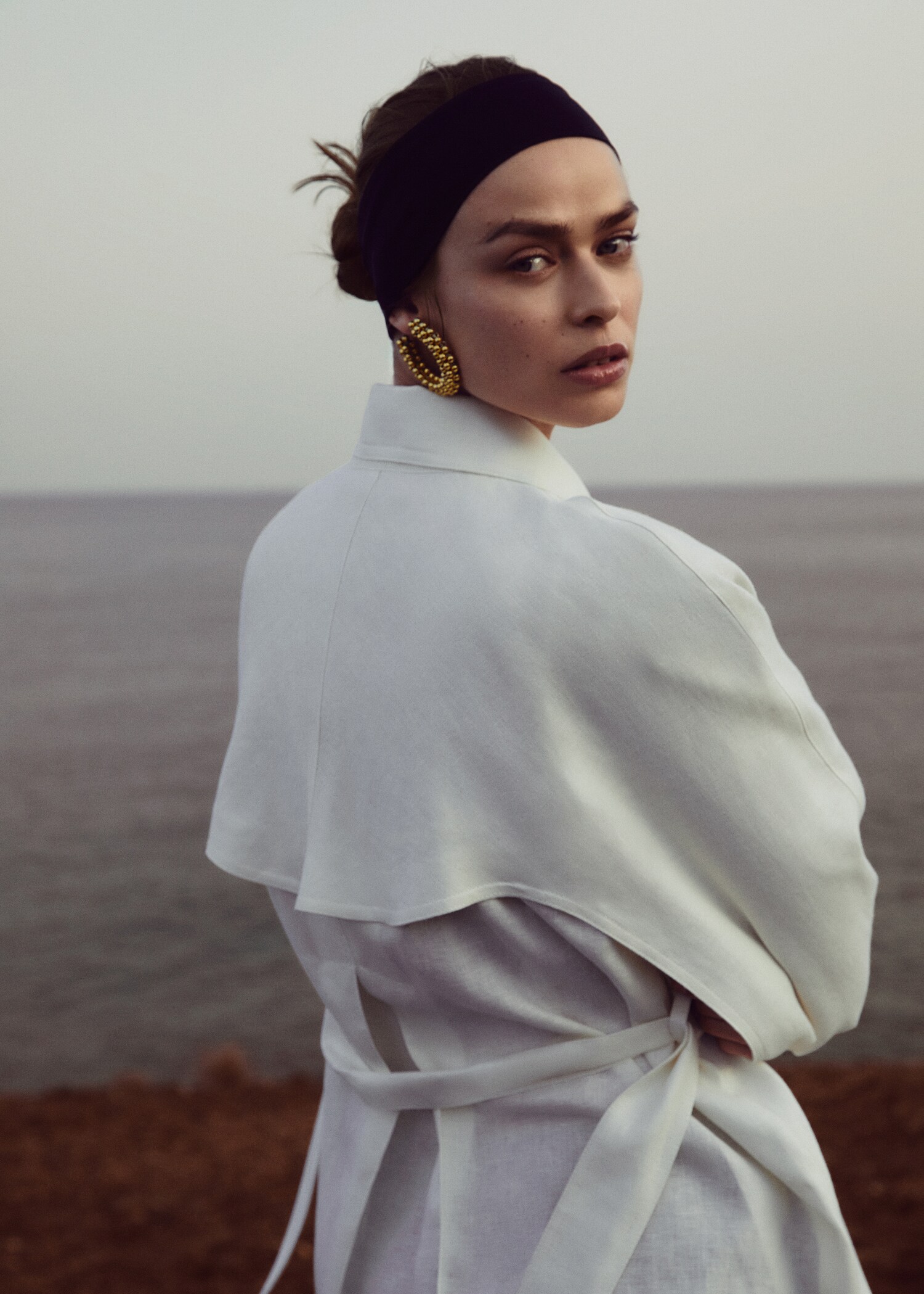 100% linen trench coat - Details of the article 9