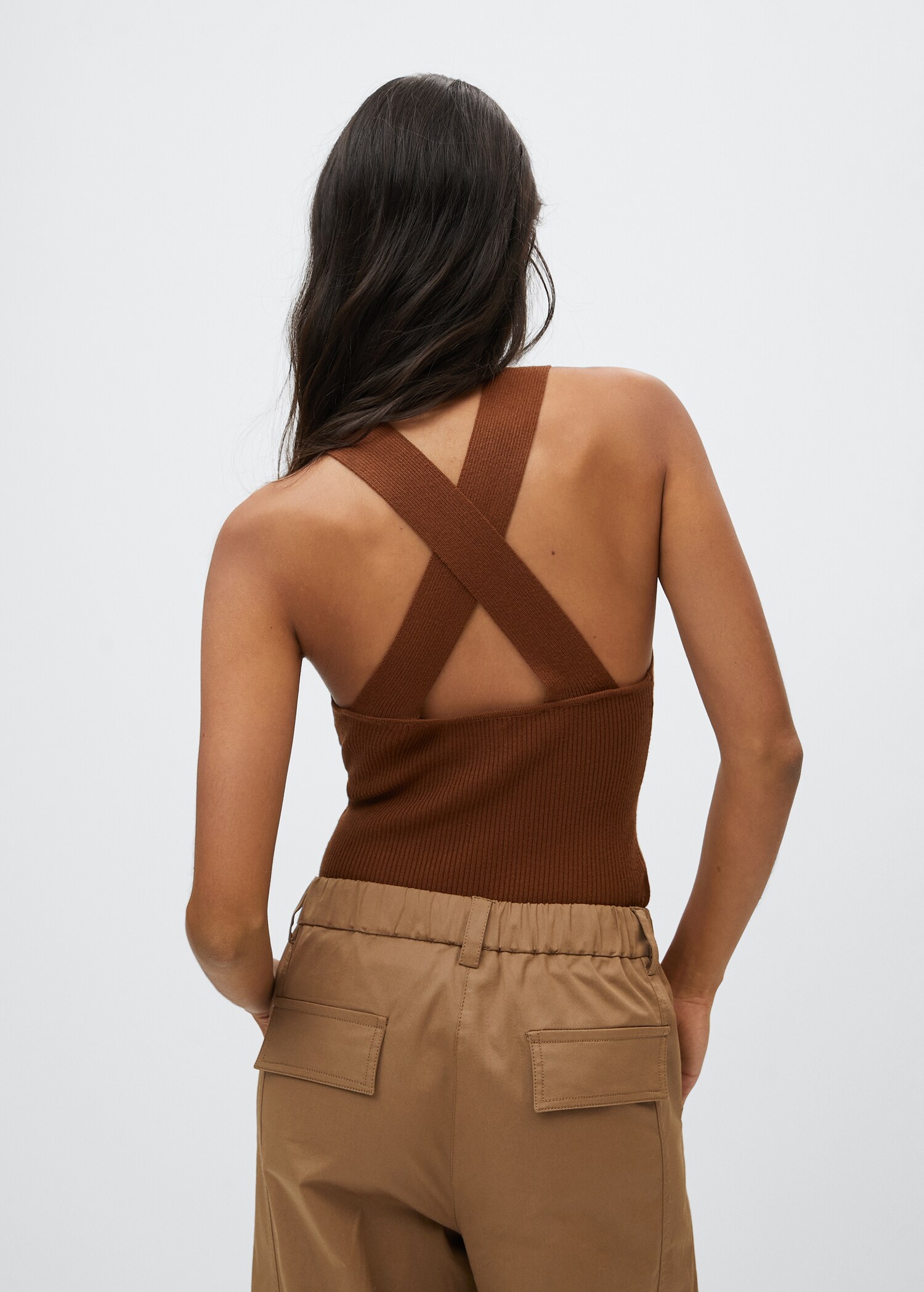 Crisscross strap top - Reverse of the article