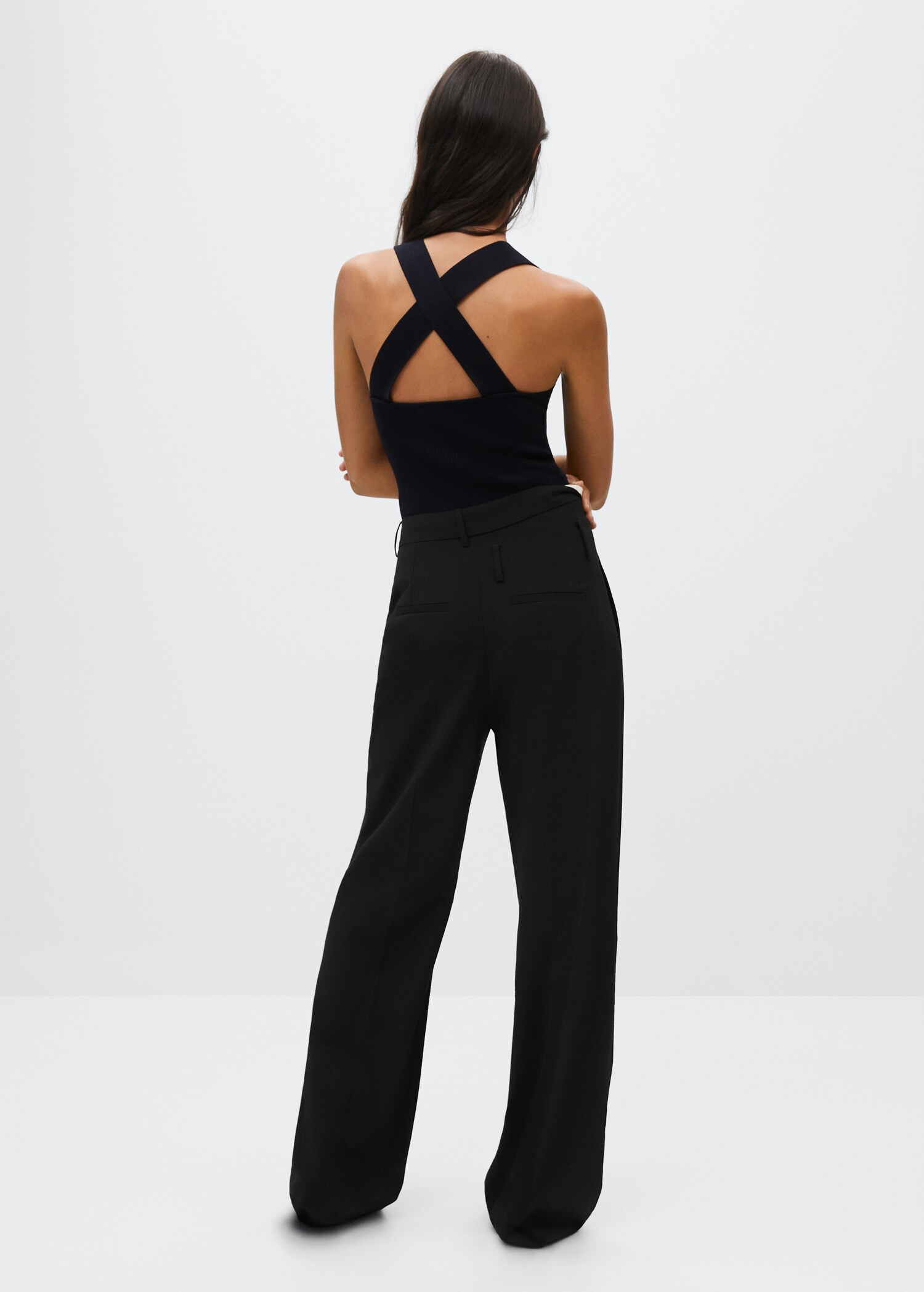 Crisscross strap top - Reverse of the article