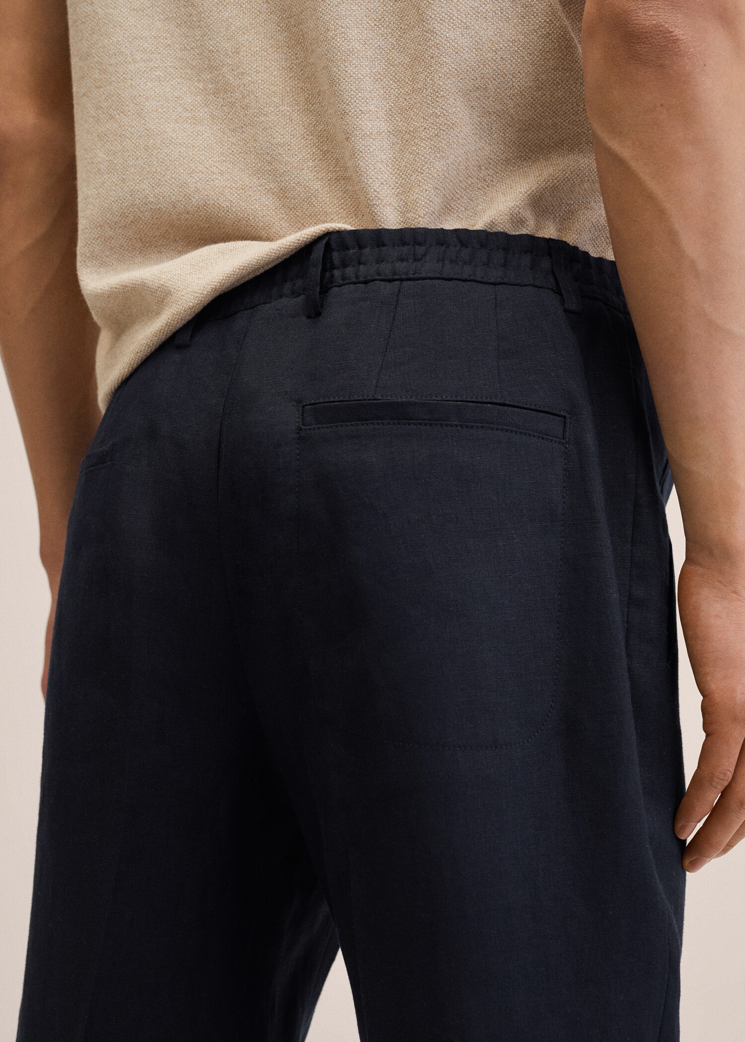 Relaxed linen trousers - Details of the article 3