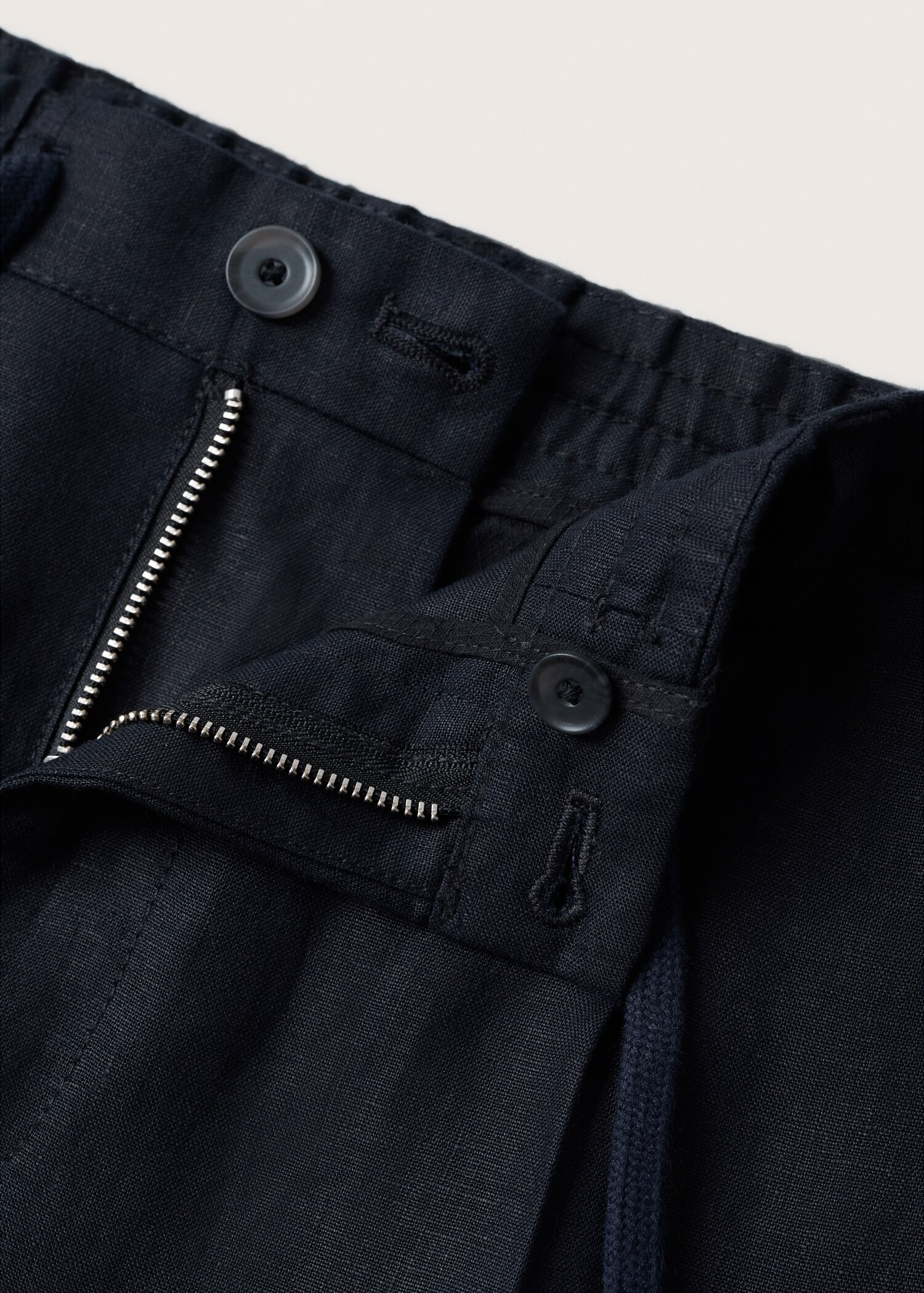 Relaxed linen trousers - Details of the article 7