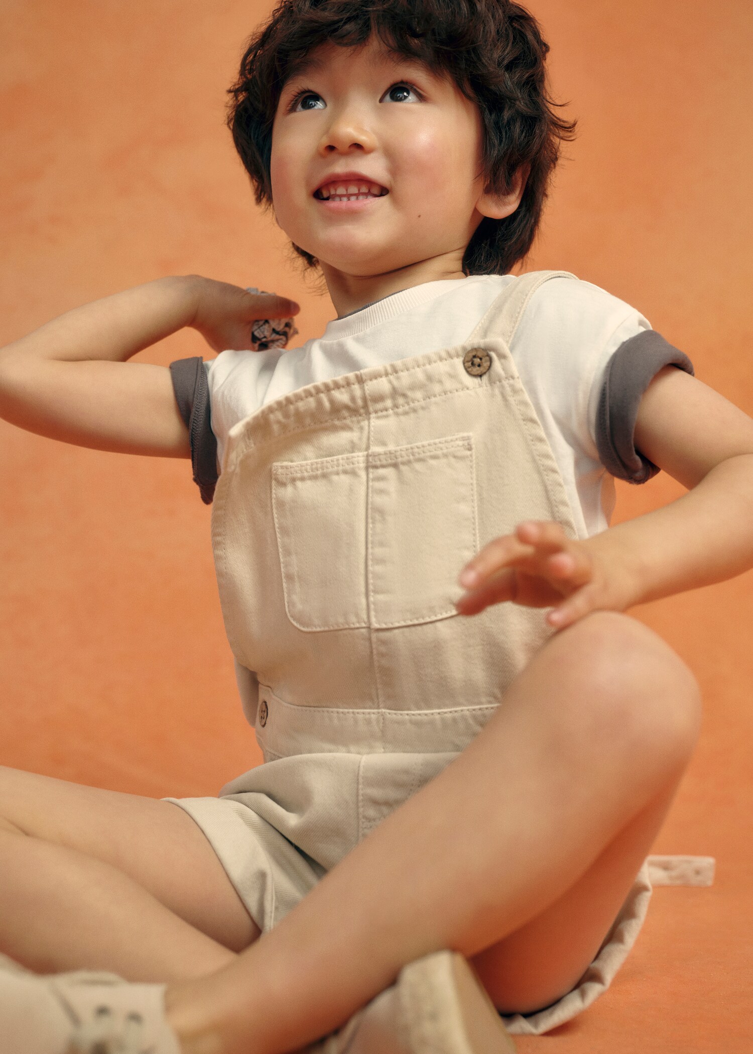 Denim buttoned dungarees - Details of the article 5