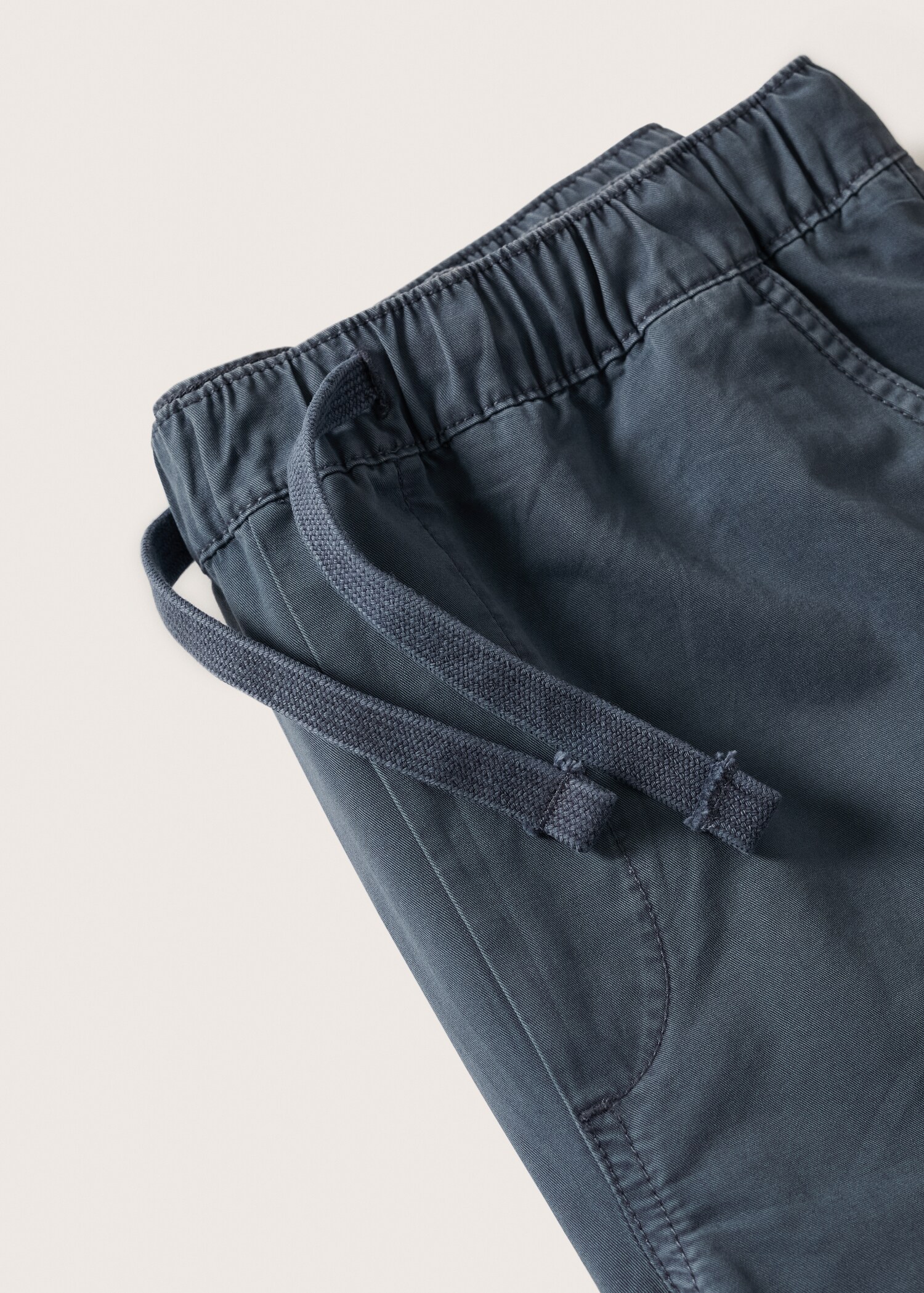 Cotton shorts with elastic waist - Details of the article 8