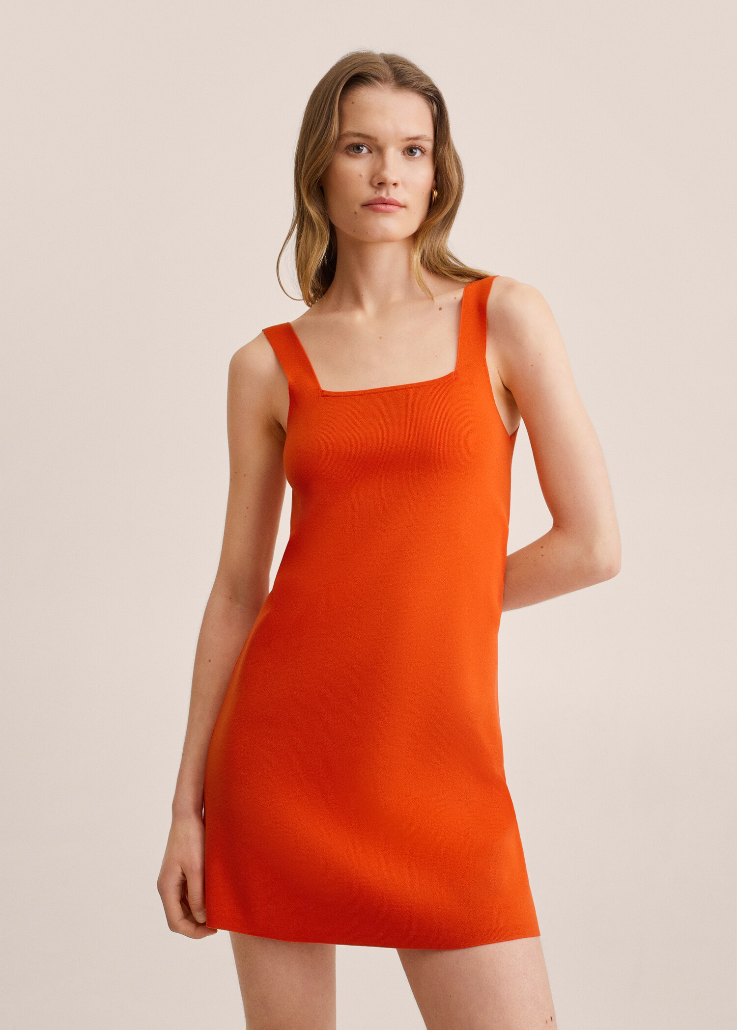 Fine knitted dress - Medium plane