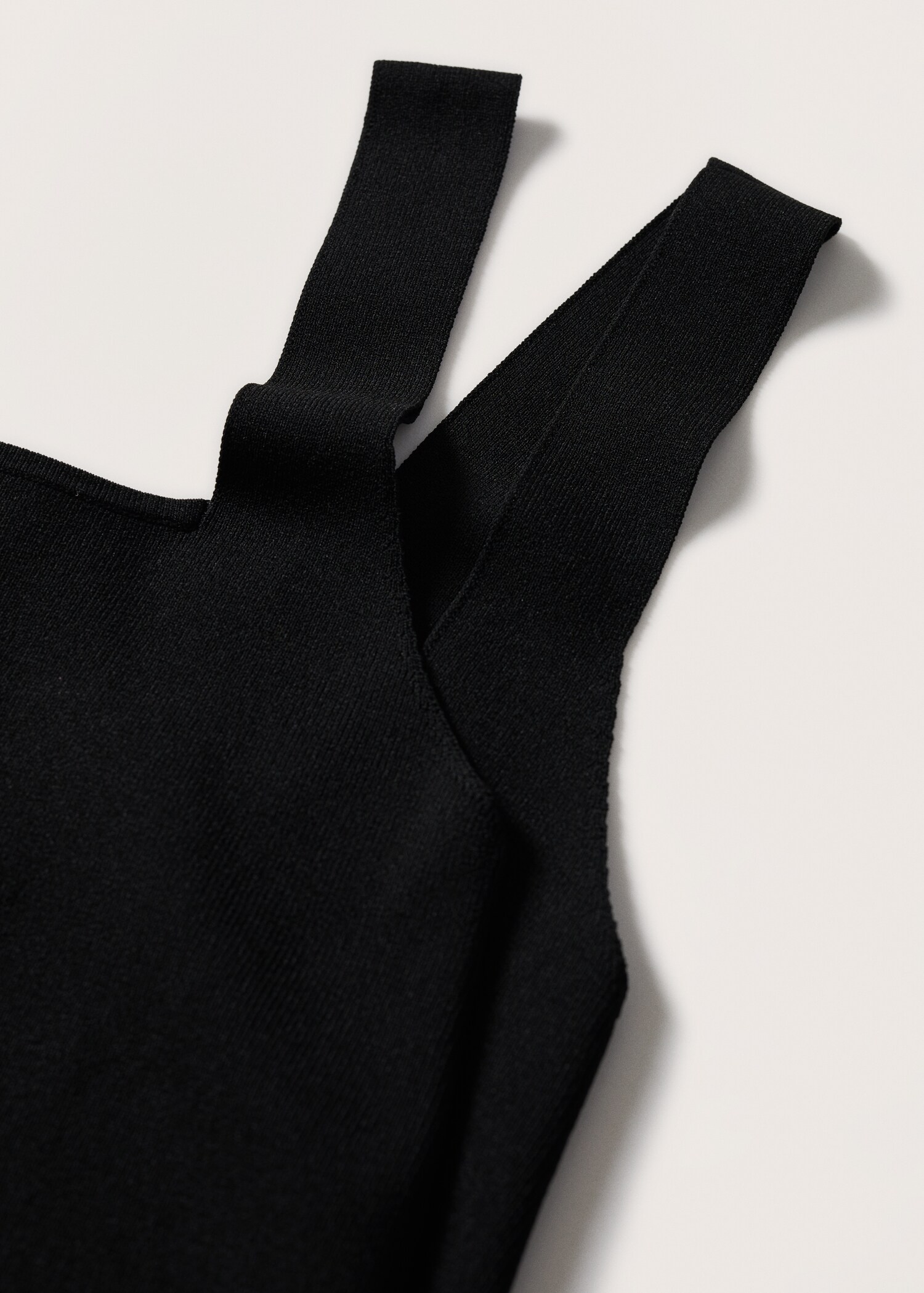 Fine knitted dress - Details of the article 8