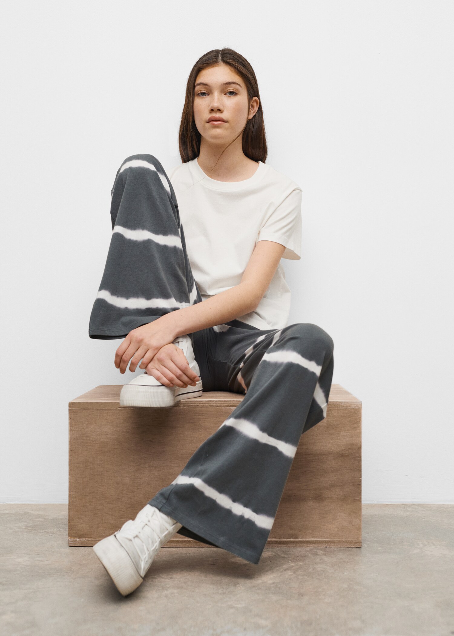 Hose mit Tie-Dye-Muster - Mittlere Ansicht