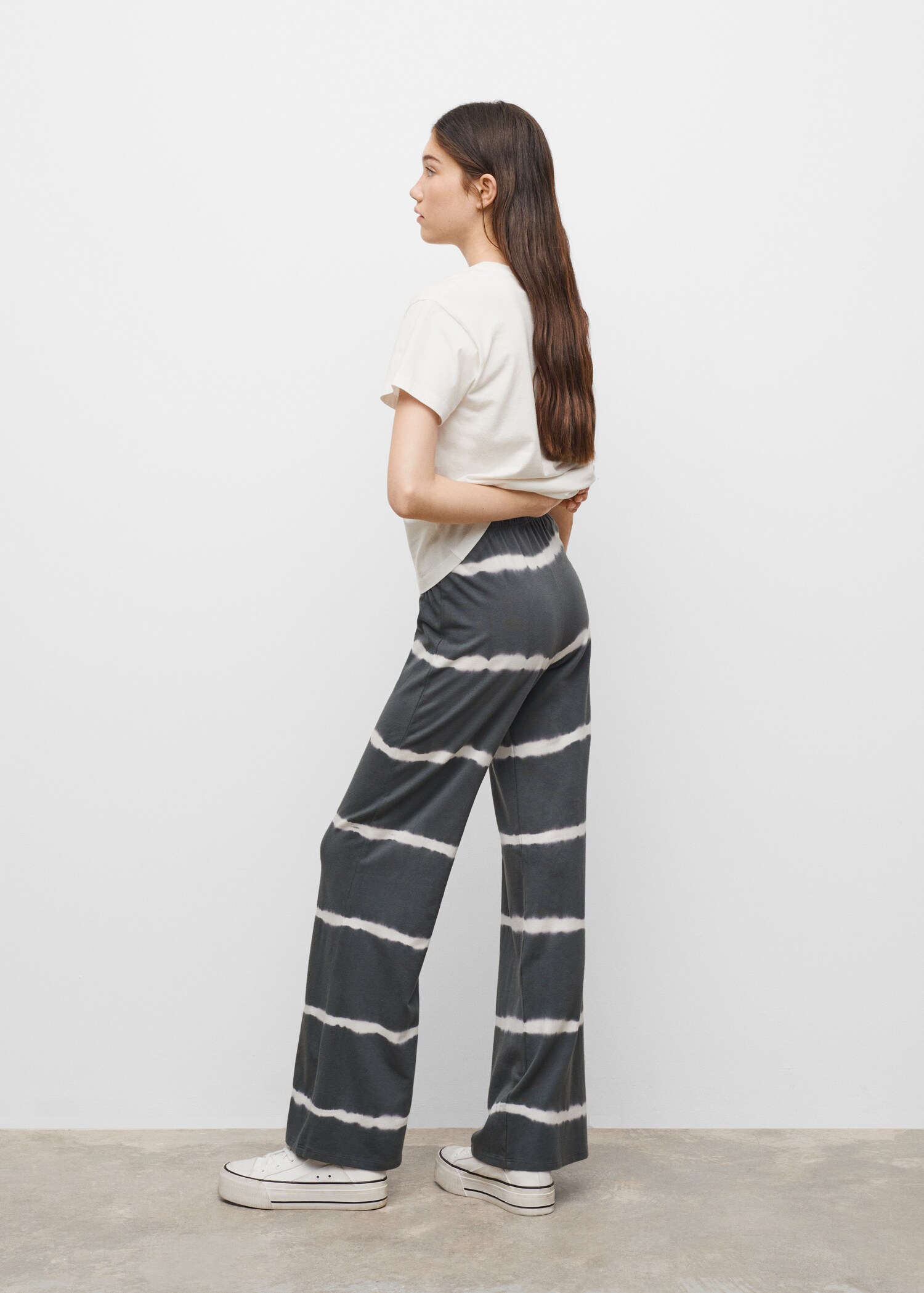 Hose mit Tie-Dye-Muster - Rückseite des Artikels