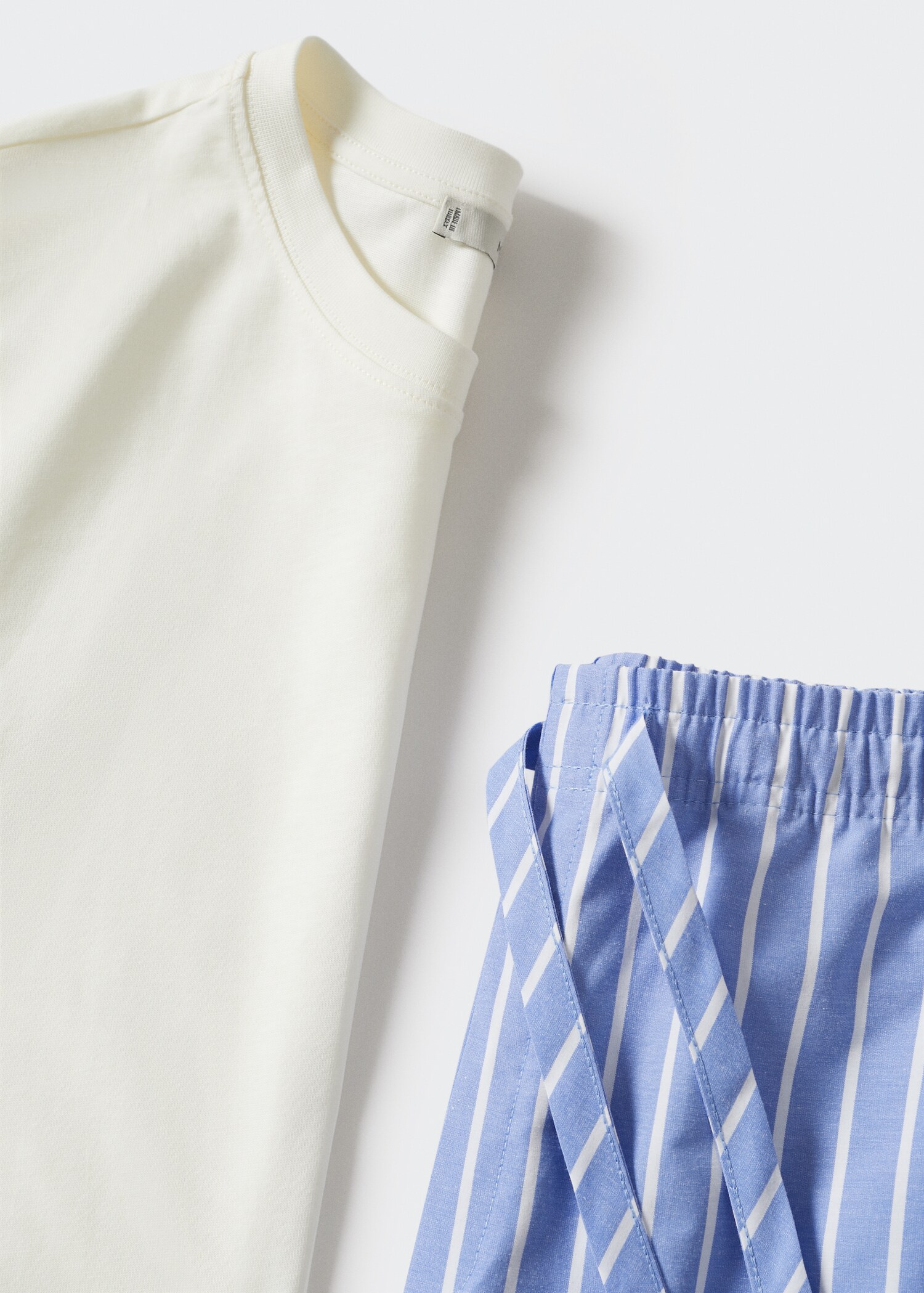 Short cotton pyjamas - Details of the article 8