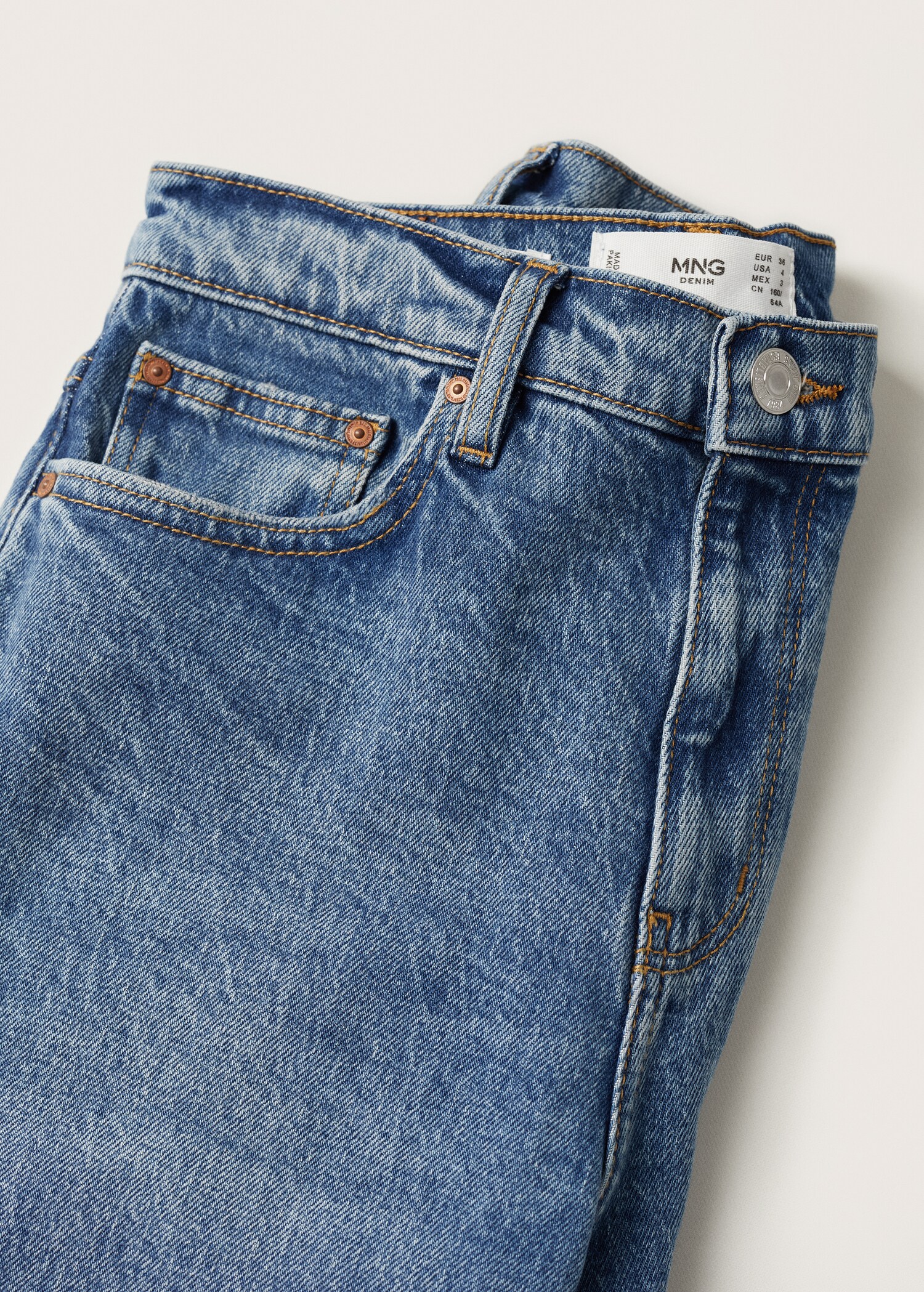 Comfort Mom-Jeans mit hoher Bundhöhe - Detail des Artikels 8