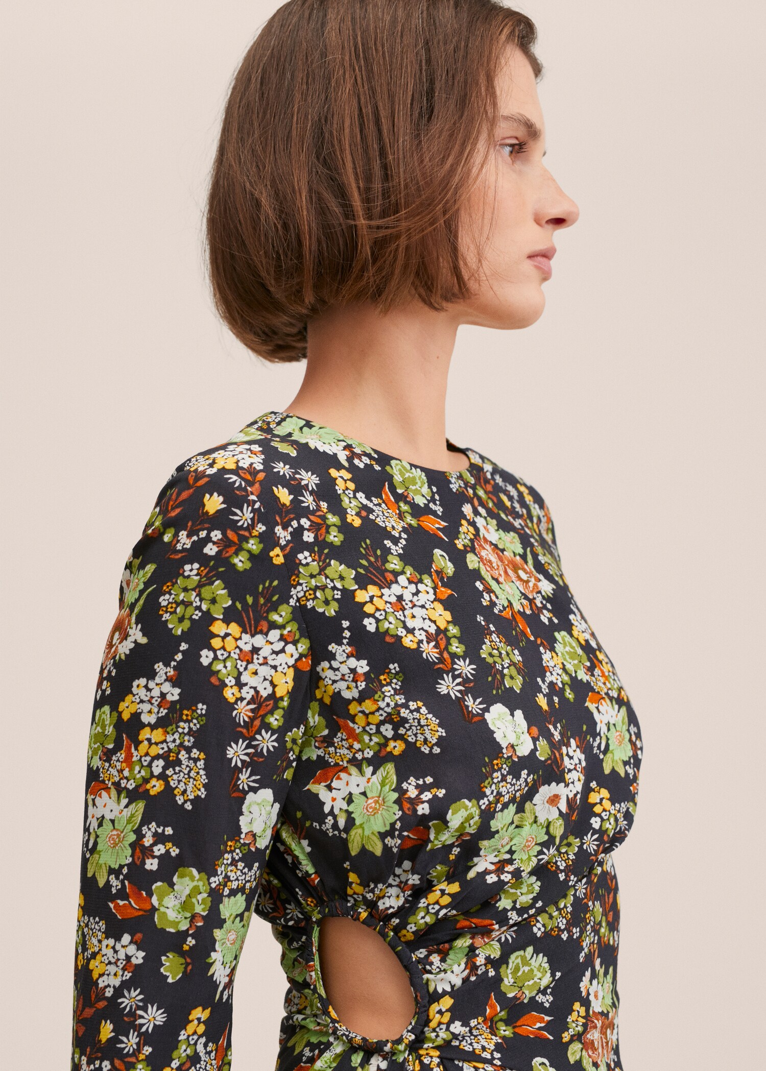 Robe froncée dos ouvert - Détail de l'article 2