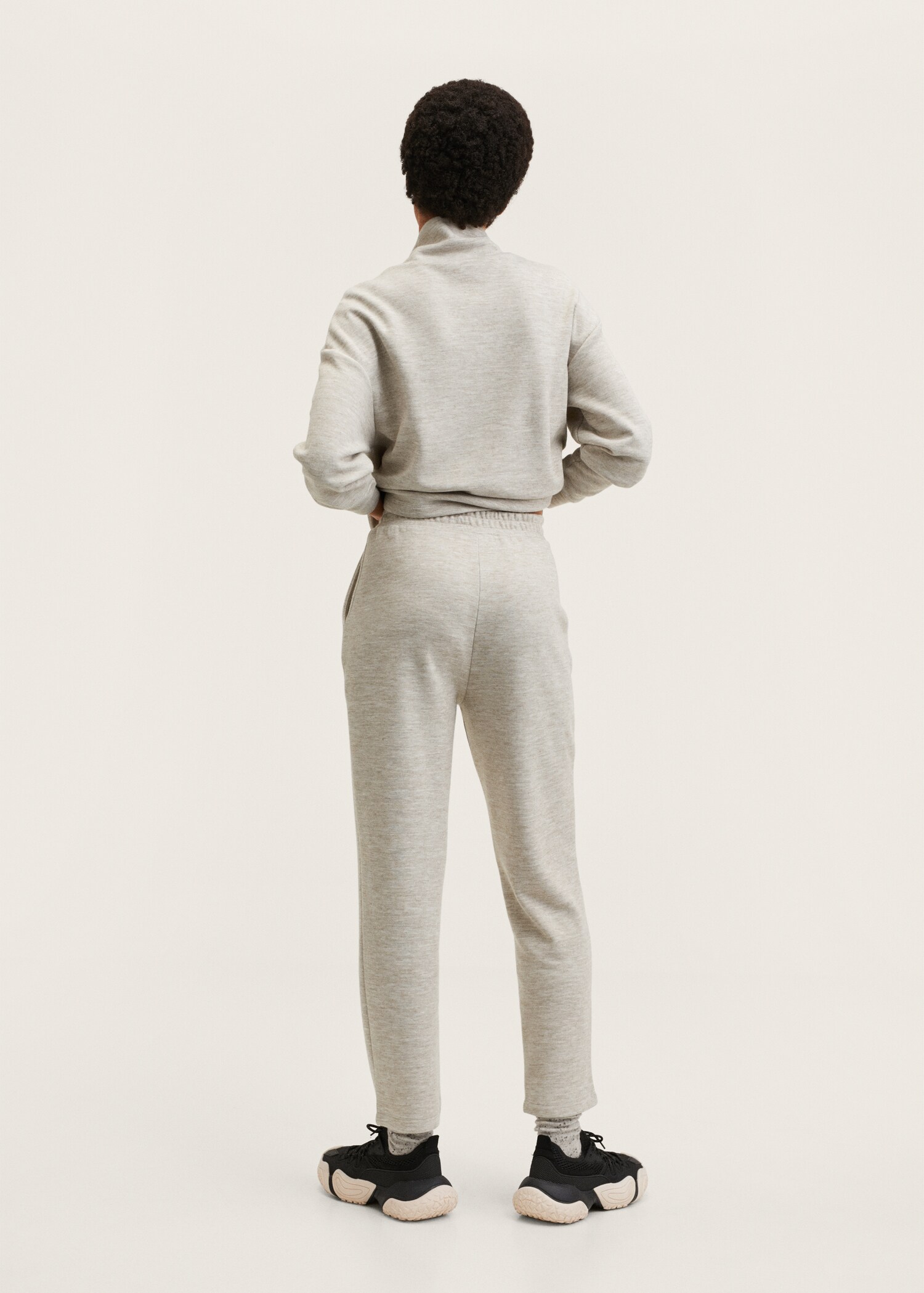 Pantalón jogger bolsillos - Reverso del artículo