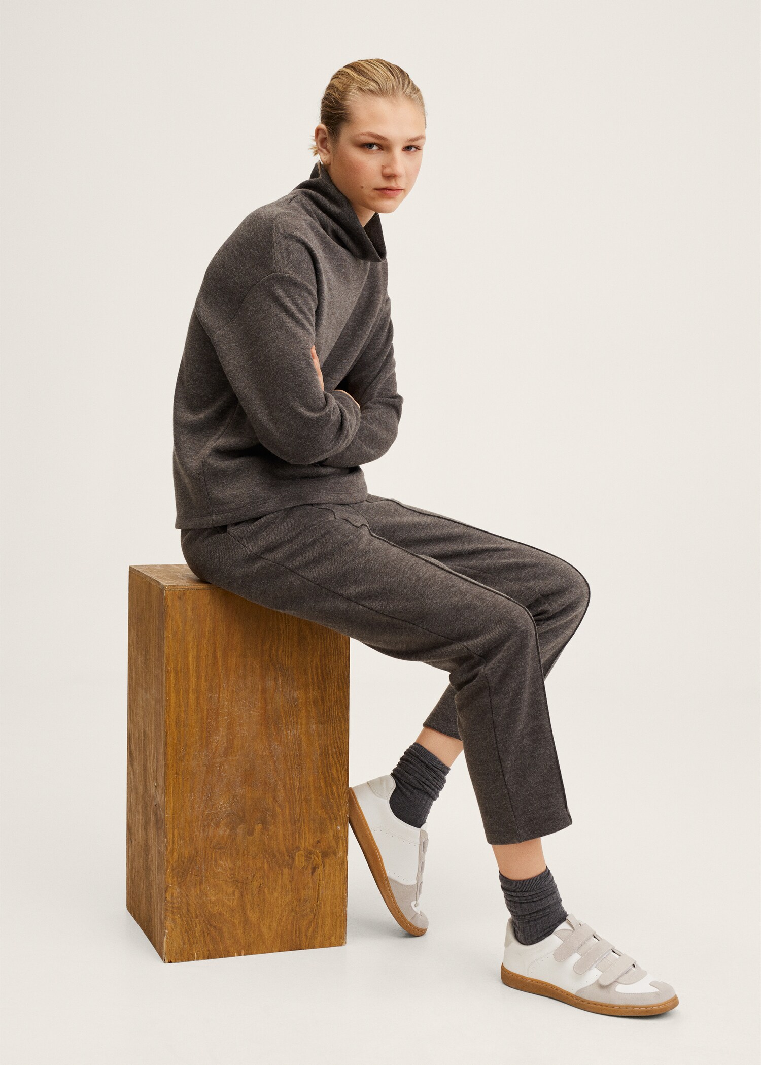 Pantalón jogger bolsillos - Detalle del artículo 2