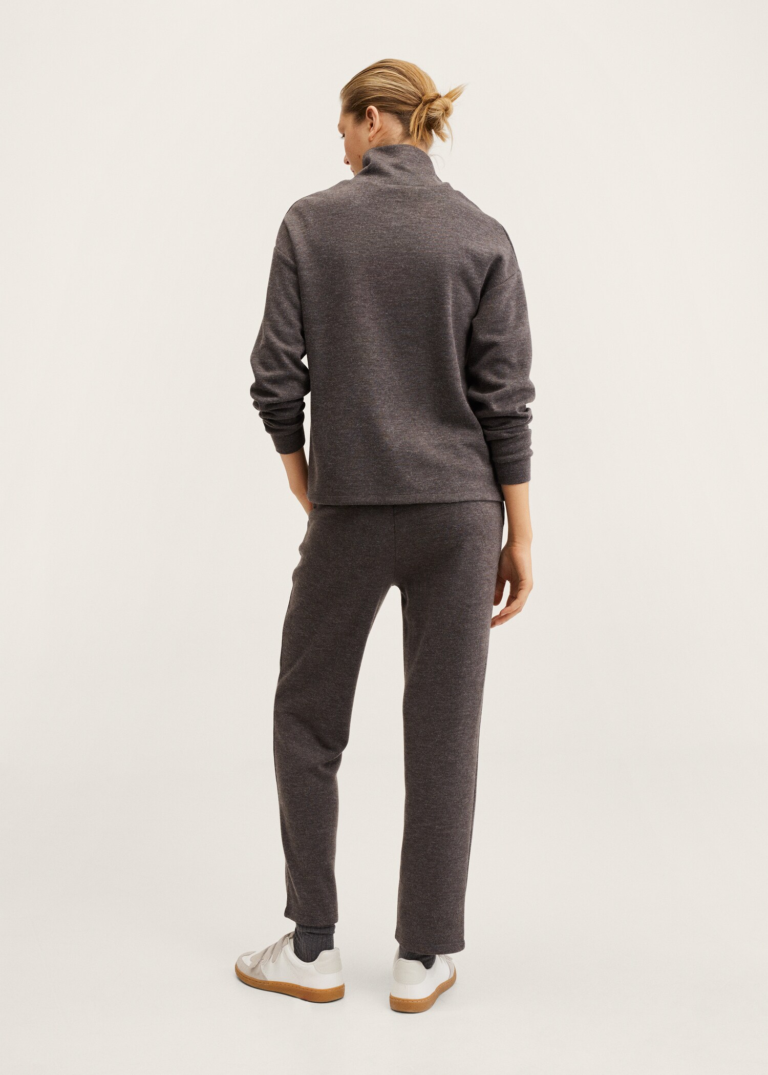 Pantalón jogger bolsillos - Reverso del artículo