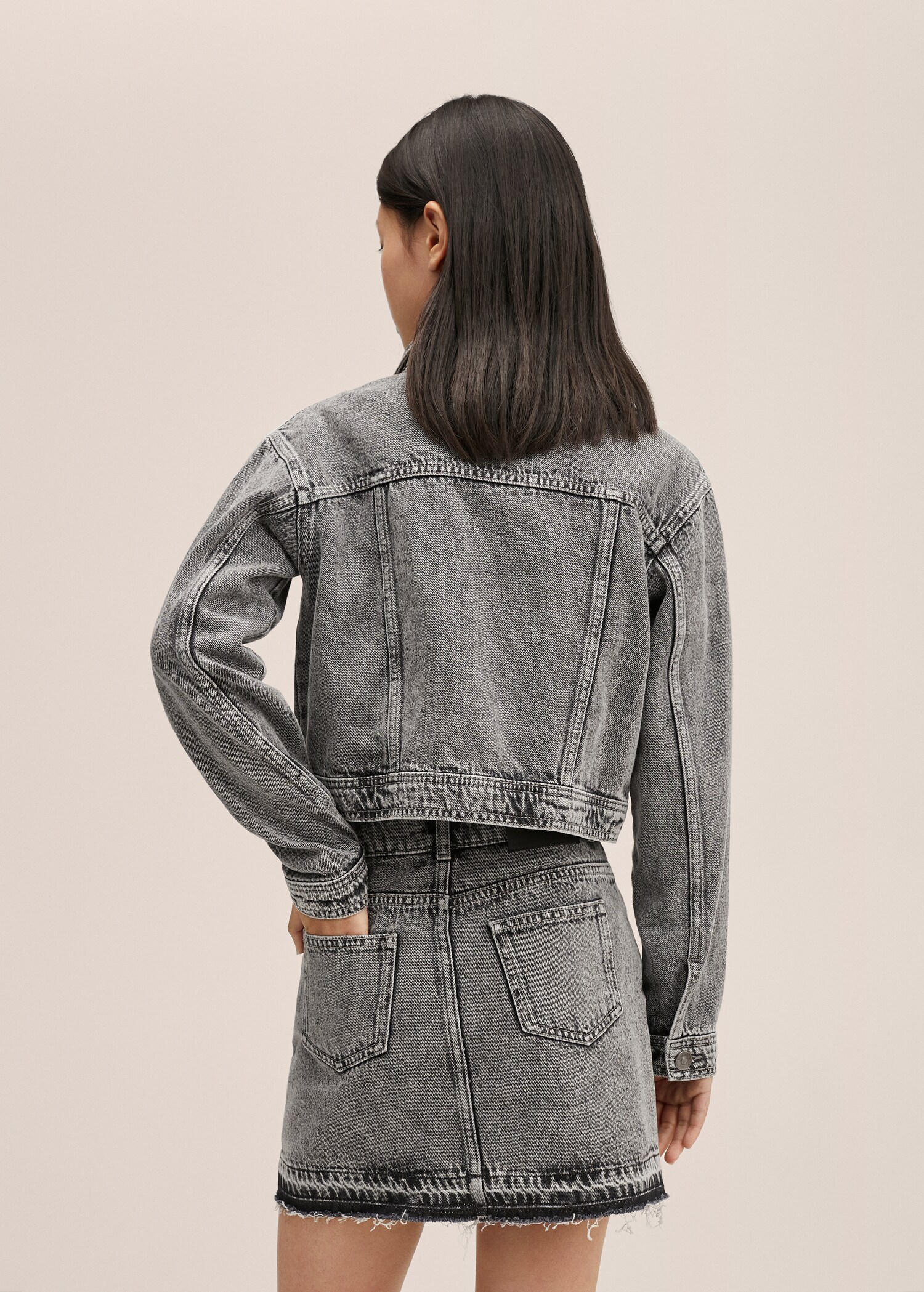 Cazadora crop denim - Reverso del artículo