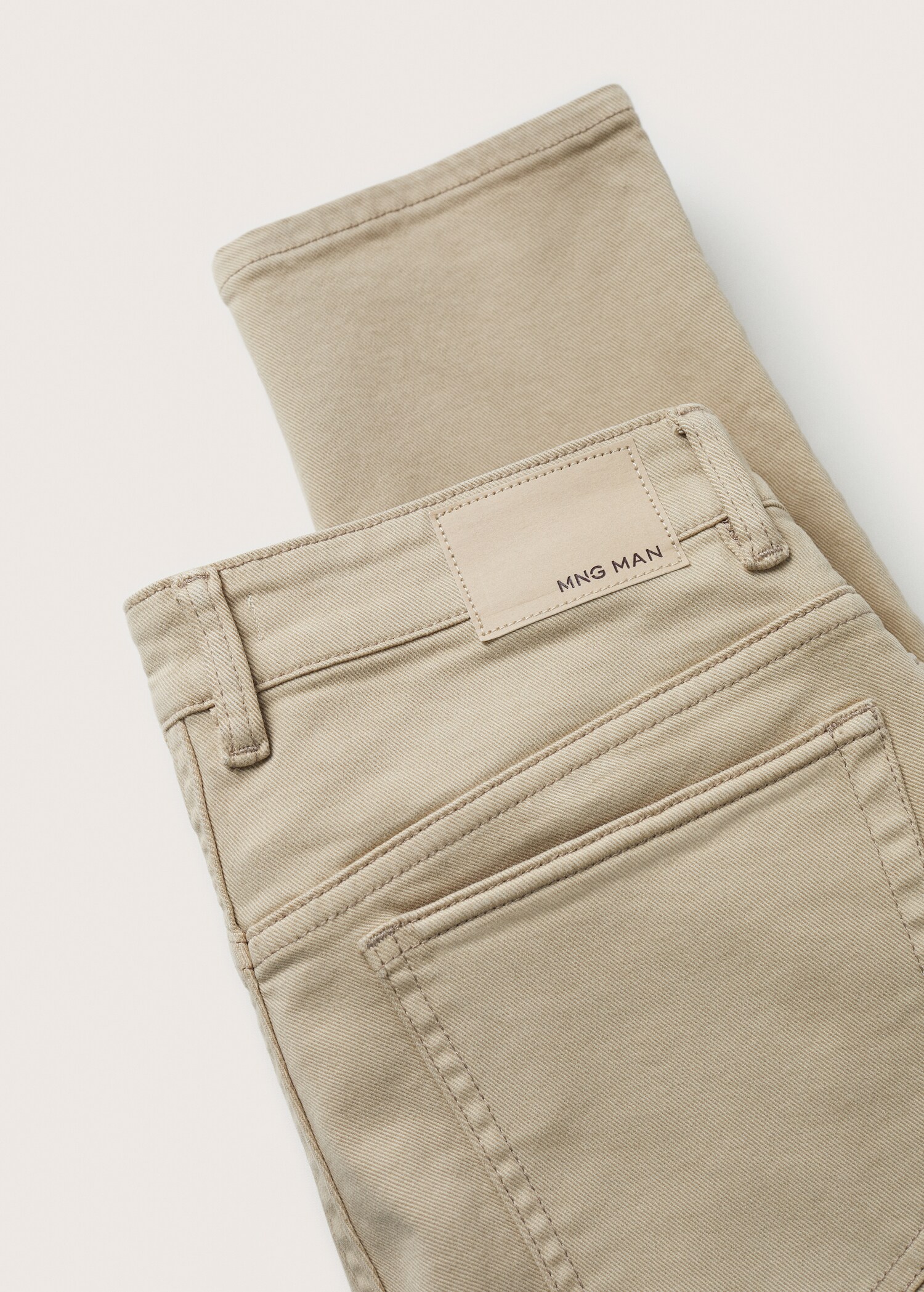 Slim-fit coloured jeans - Details of the article 8