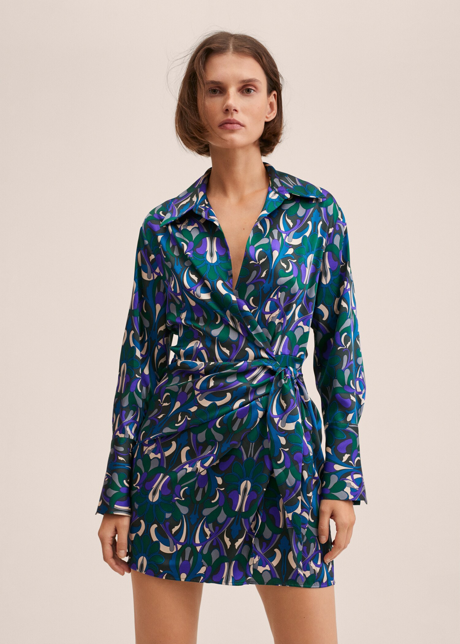 Vestido cruzado lazo - Plano medio