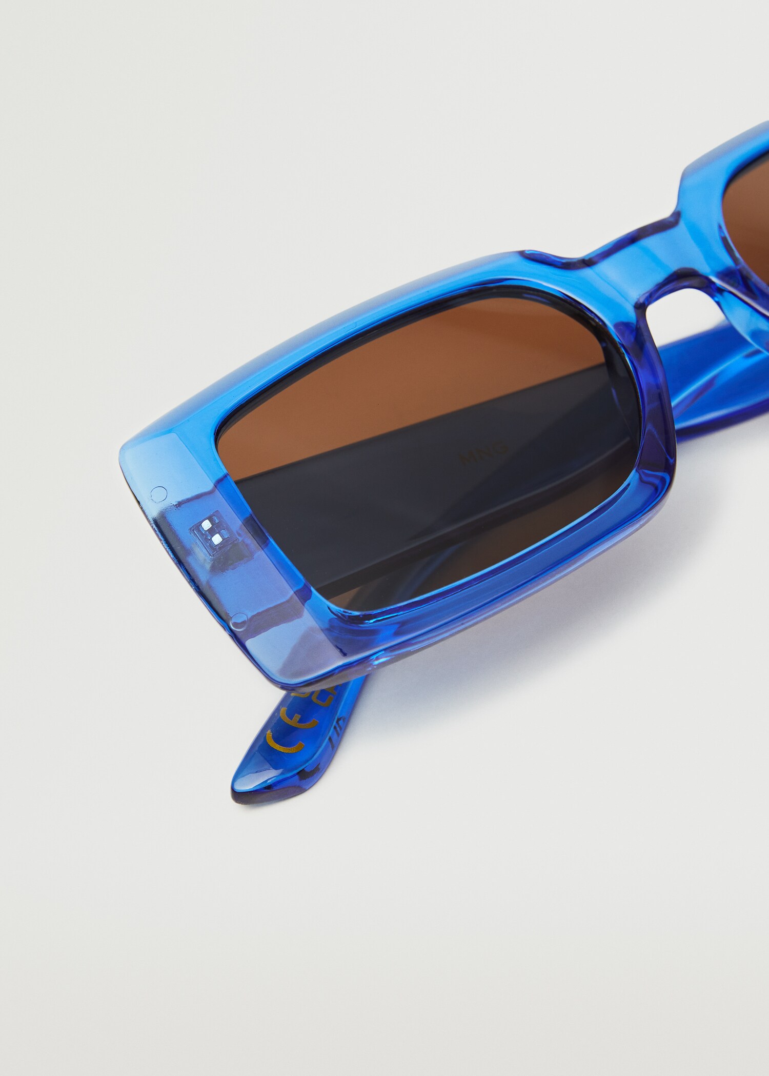Clear frame sunglasses - Details of the article 3