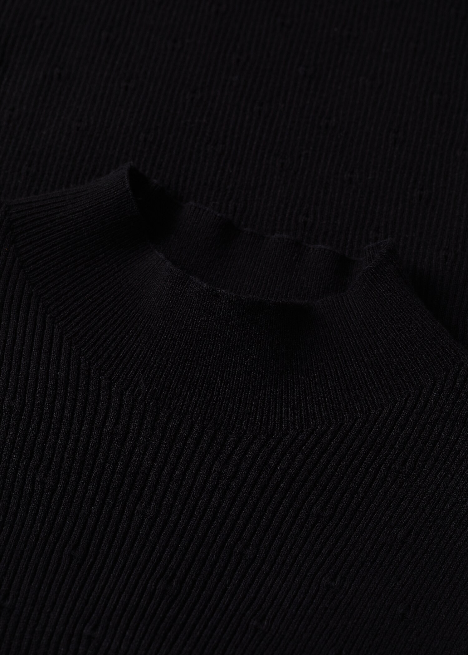 Perkins-neck ribbed top - Details of the article 8