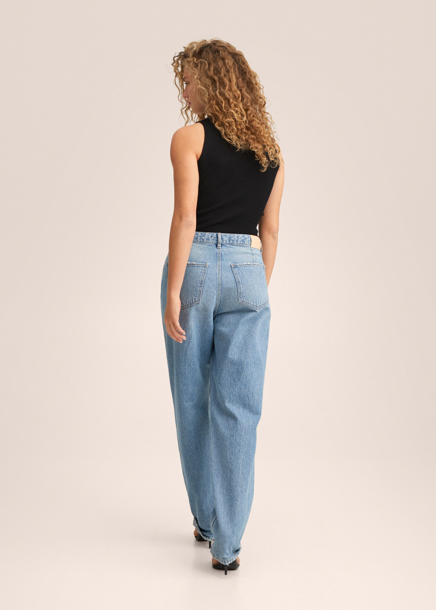 Perkins-neck ribbed top - Reverse of the article