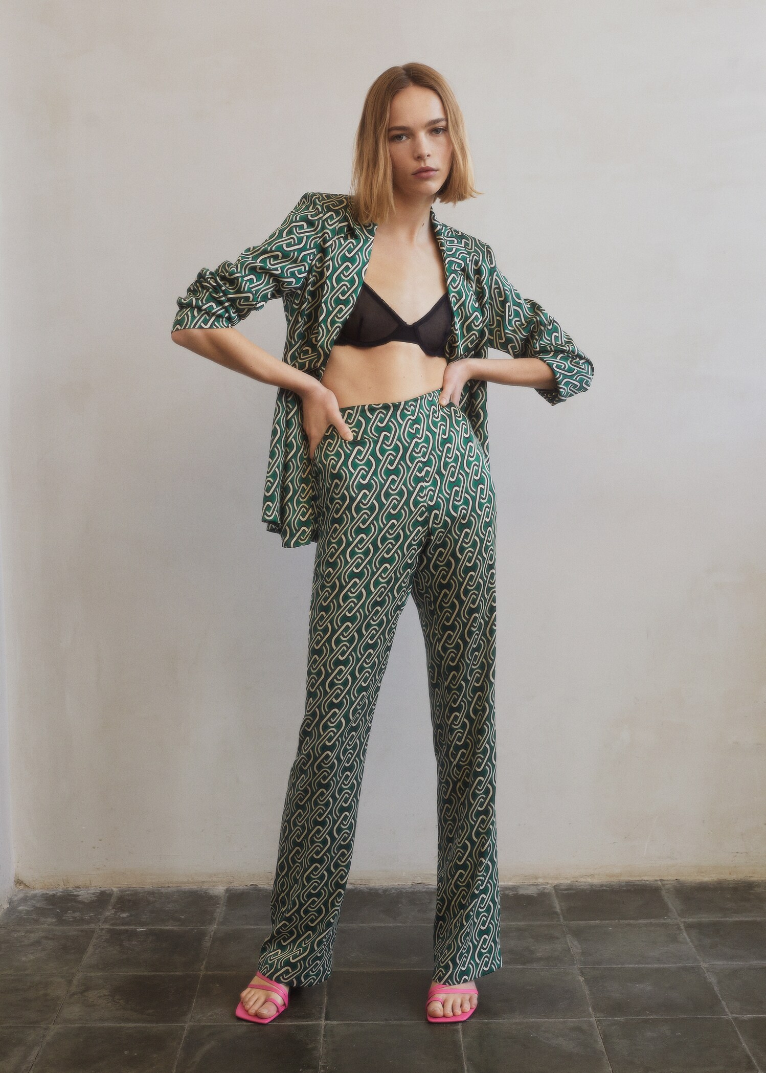 Chain print trousers - Details of the article 6