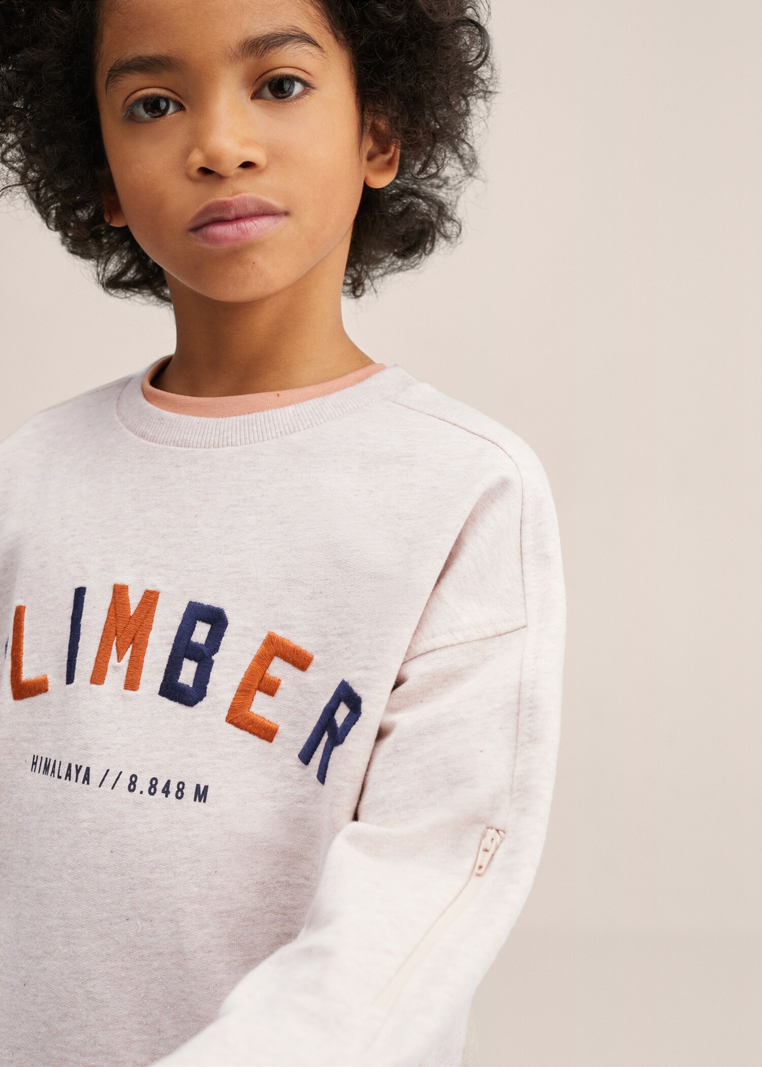 Sudadera mensaje bordado - Detalle del artículo 2