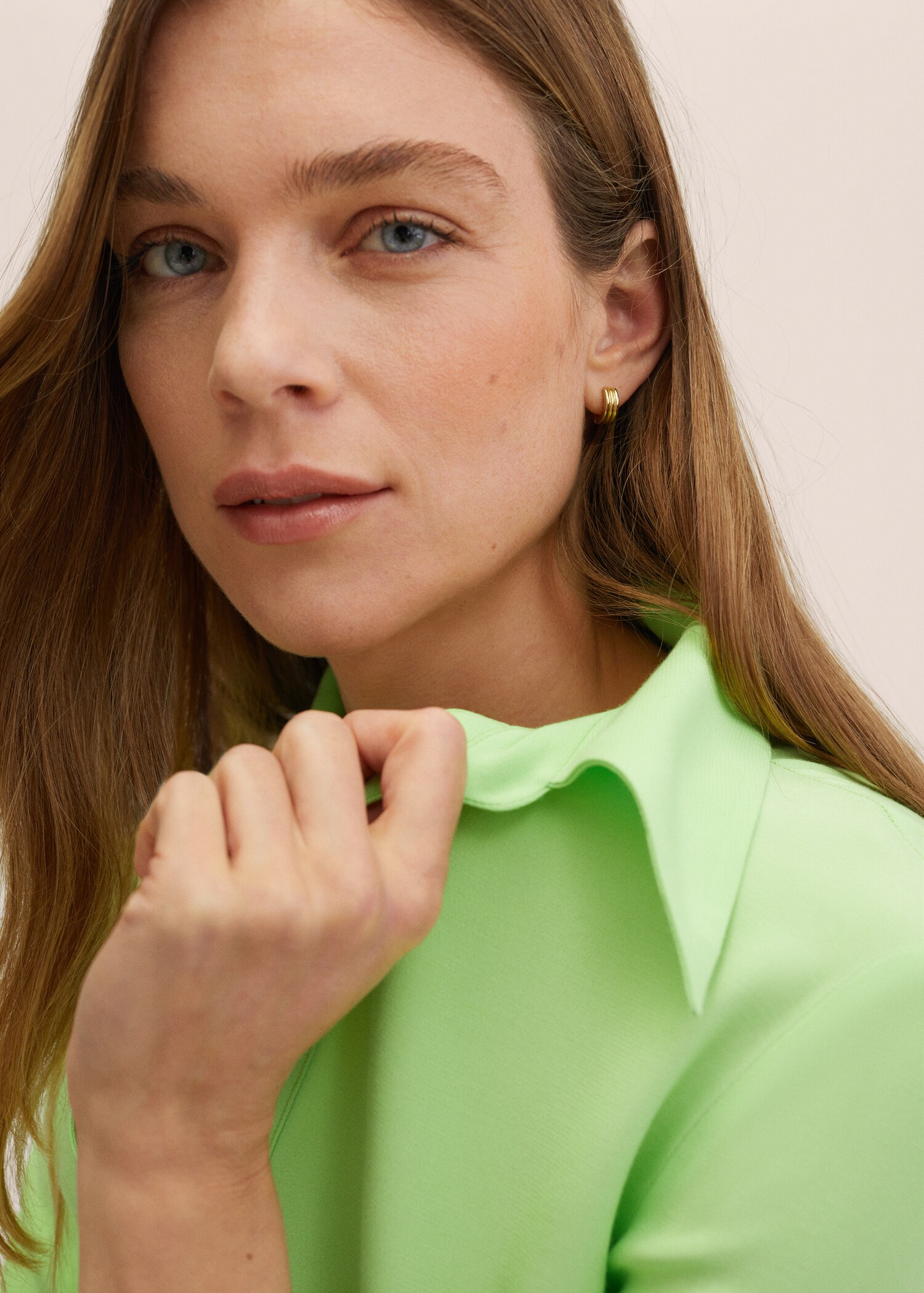 Basic fitted shirt - Details of the article 1