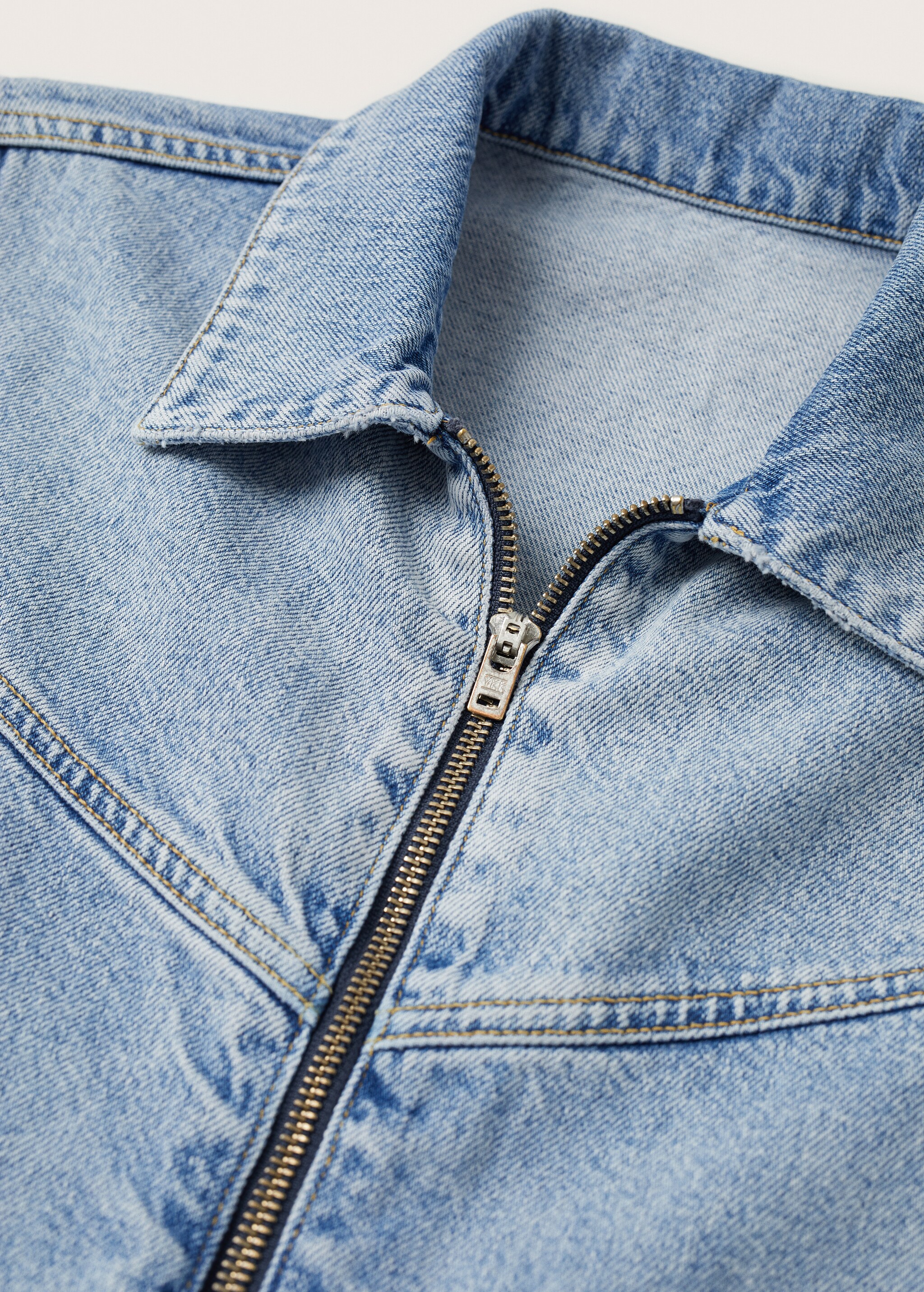 Jeans-Jumpsuit mit Reißverschluss - Detail des Artikels 8