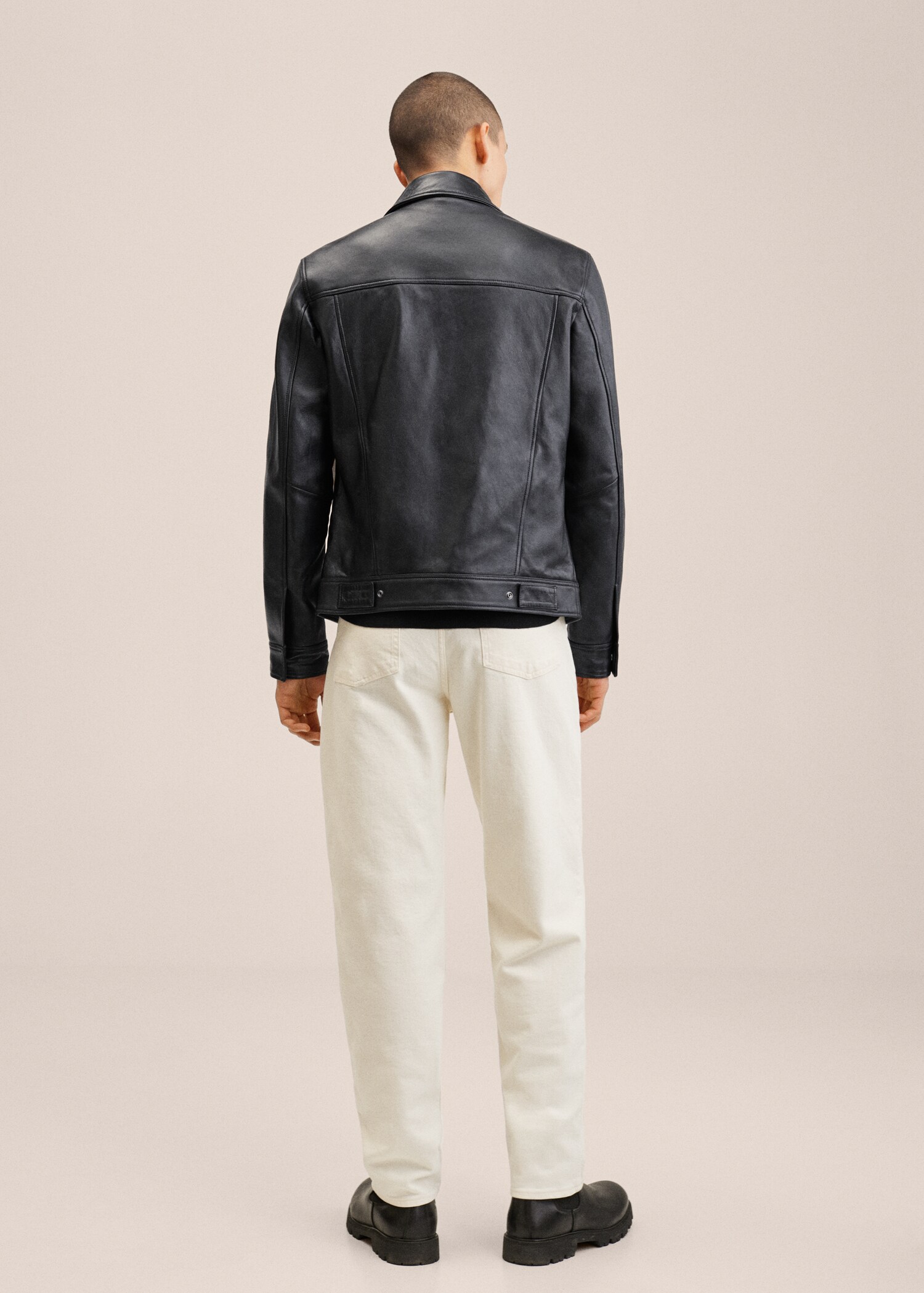 Pocket leather jacket - Reverse of the article