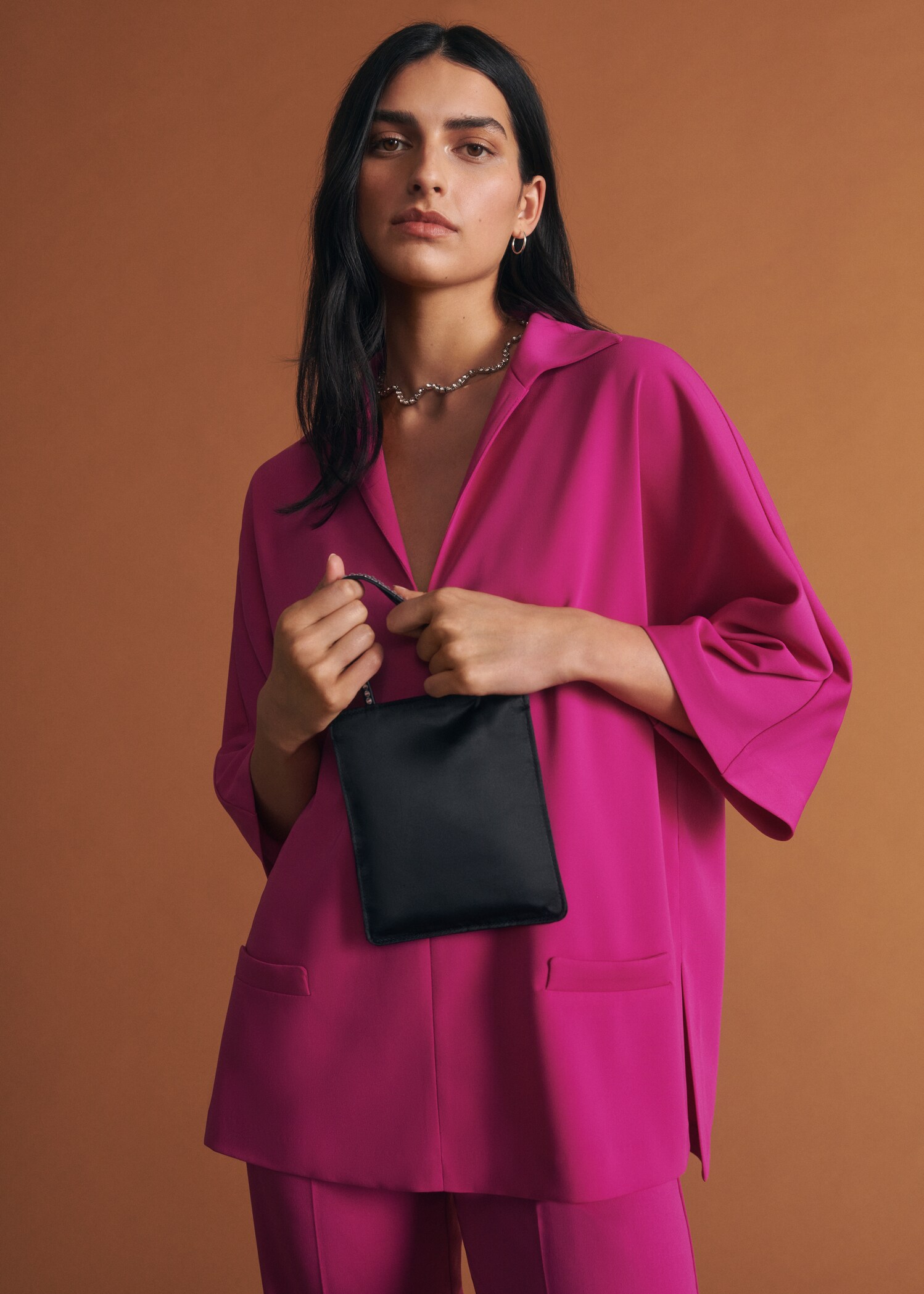 Blusa satinada oversize - Detalle del artículo 6
