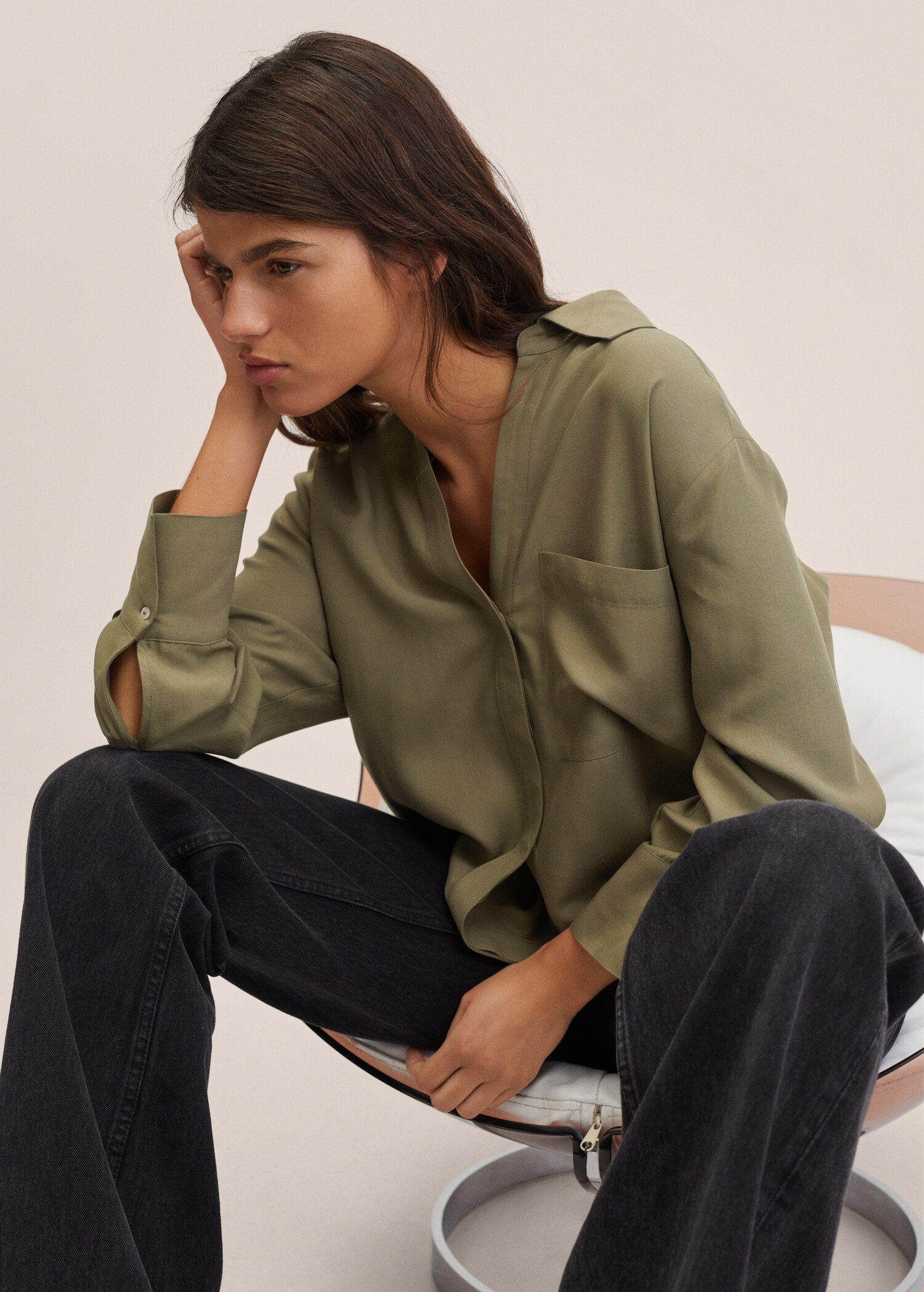 Oversized lyocell blouse - Detail van het artikel 1