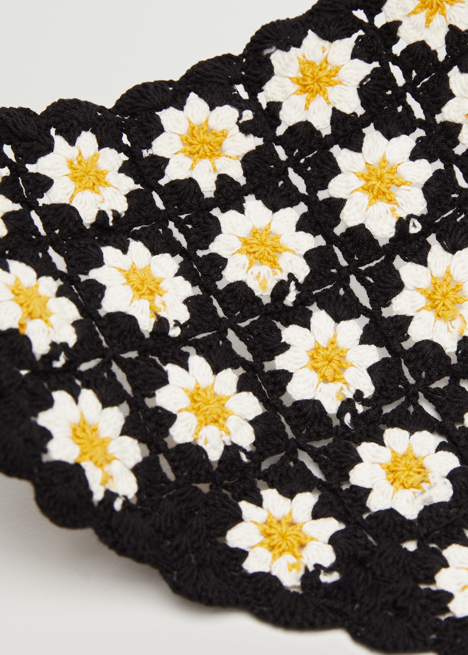 Flowers printed scarf - Details of the article 2