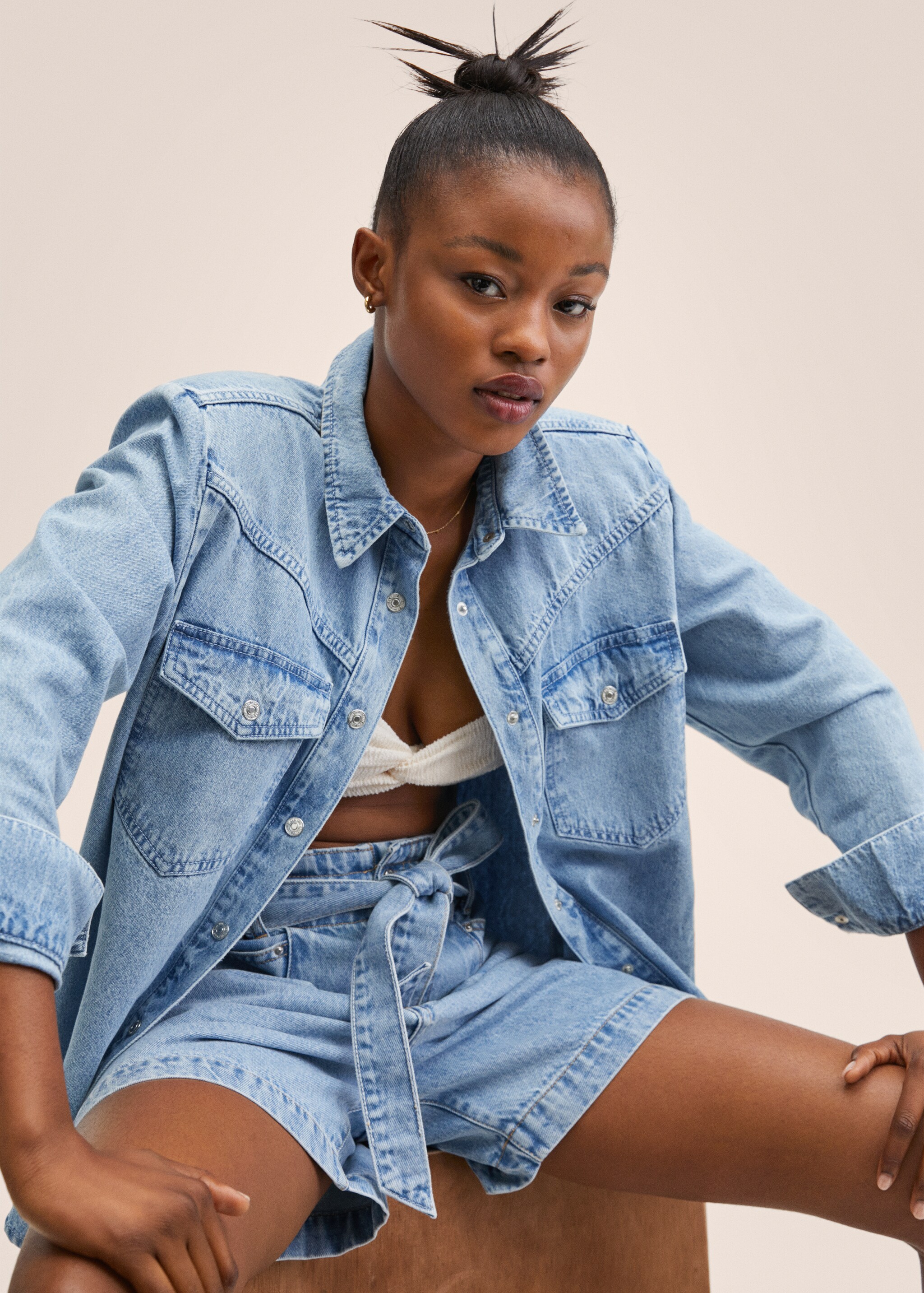 Denim shirt with shoulder pads - Details of the article 6