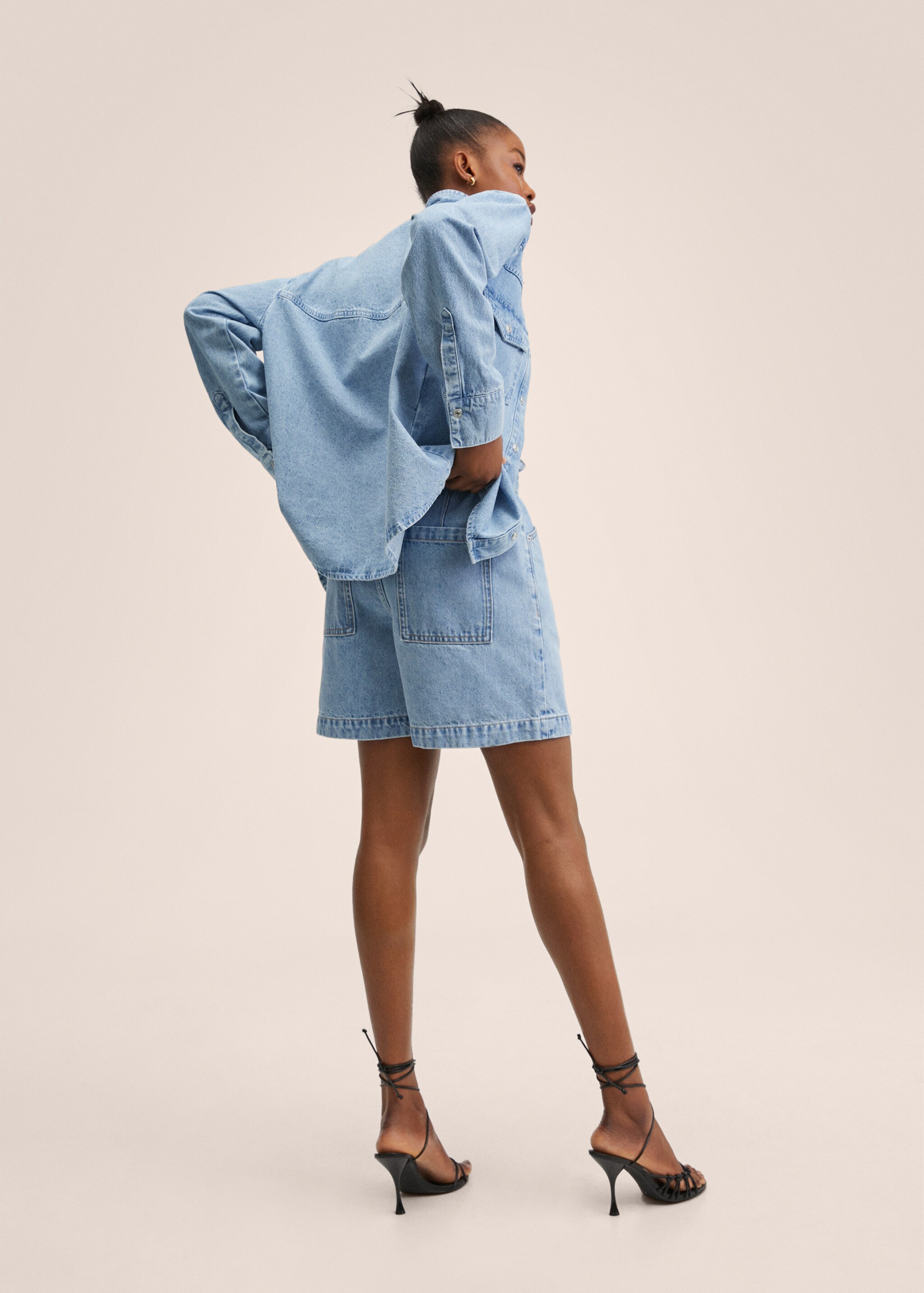 Denim shirt with shoulder pads - Reverse of the article