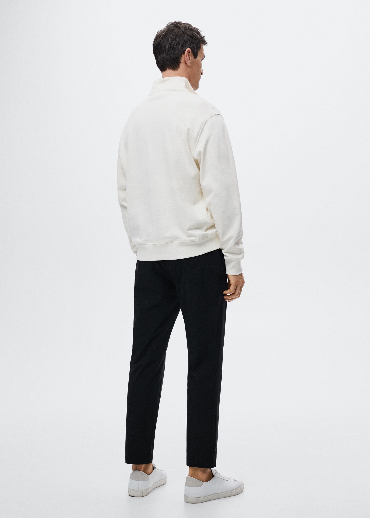 Knitterfreie Slim Fit-Hose - Rückseite des Artikels