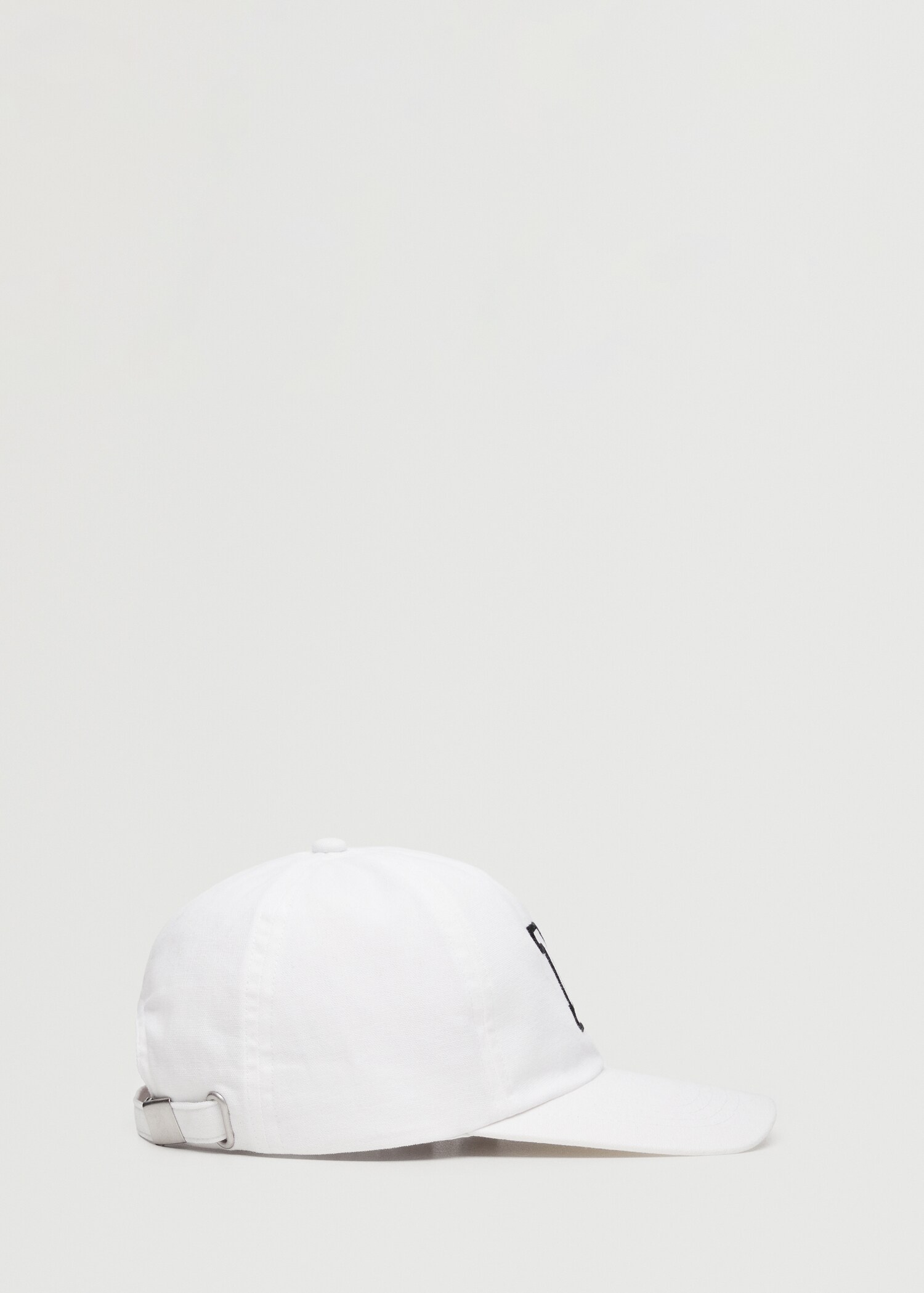 Cap with visor - Article without model