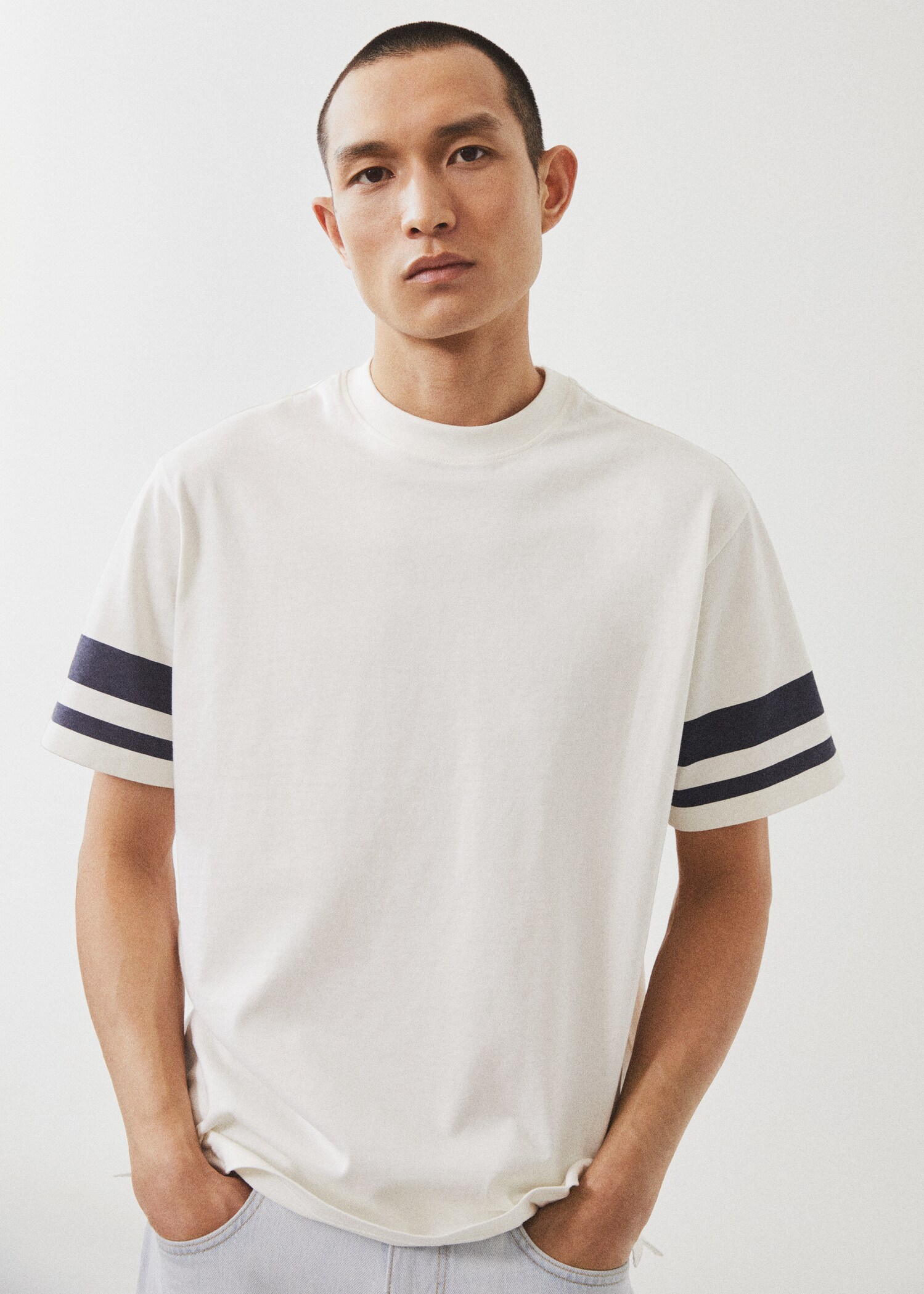 Cotton varsity t-shirt - Details of the article 5
