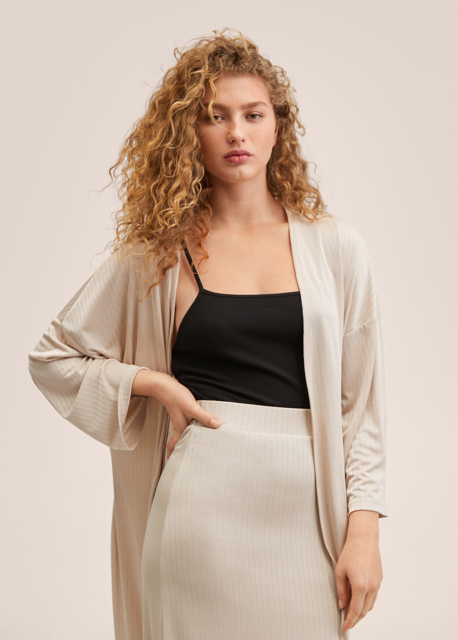 Slit knitted skirt - Details of the article 1