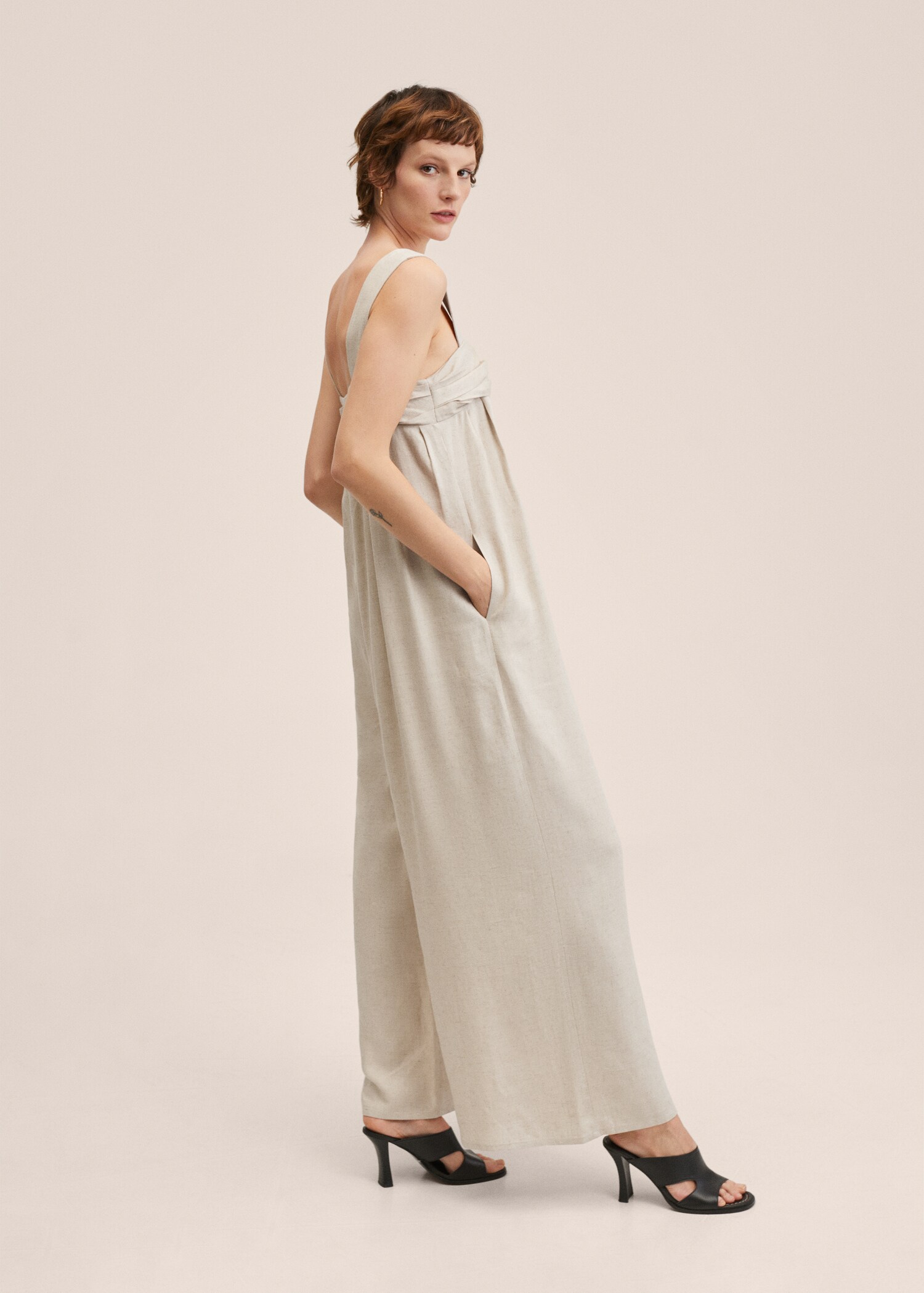 Bow linen jumpsuit - Details of the article 2